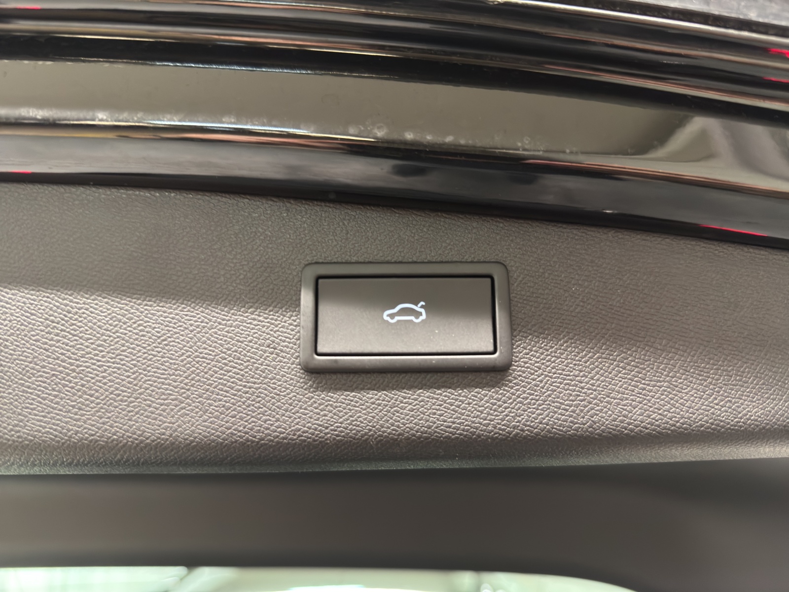 CUPRA Leon ST 1.5 eTSI DSG-image-11