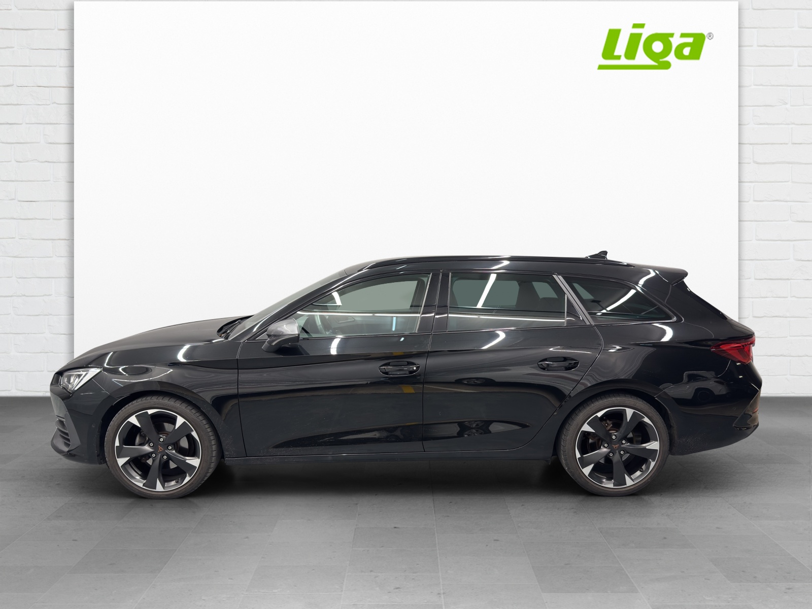 CUPRA Leon ST 1.5 eTSI DSG-image-0