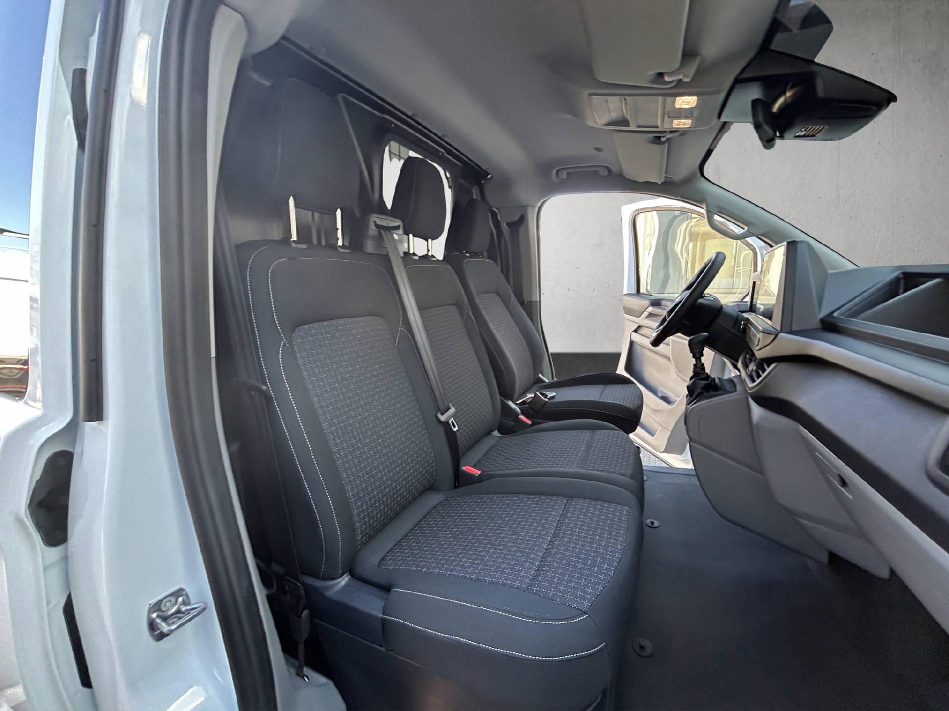 FORD Transit Custom Van 280 L1 2.0 EcoBlue 110 Trend-image-13