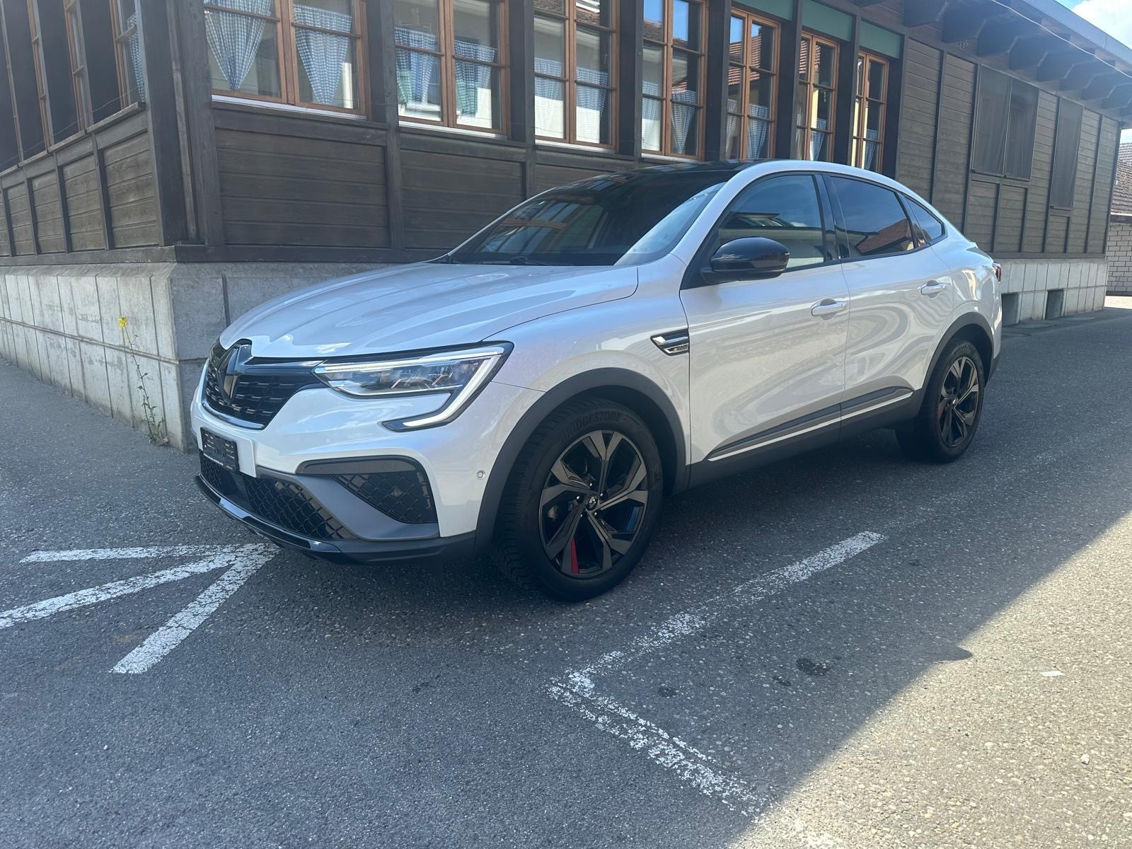 RENAULT Arkana 1.3 TCe R.S.Line EDC-image-1