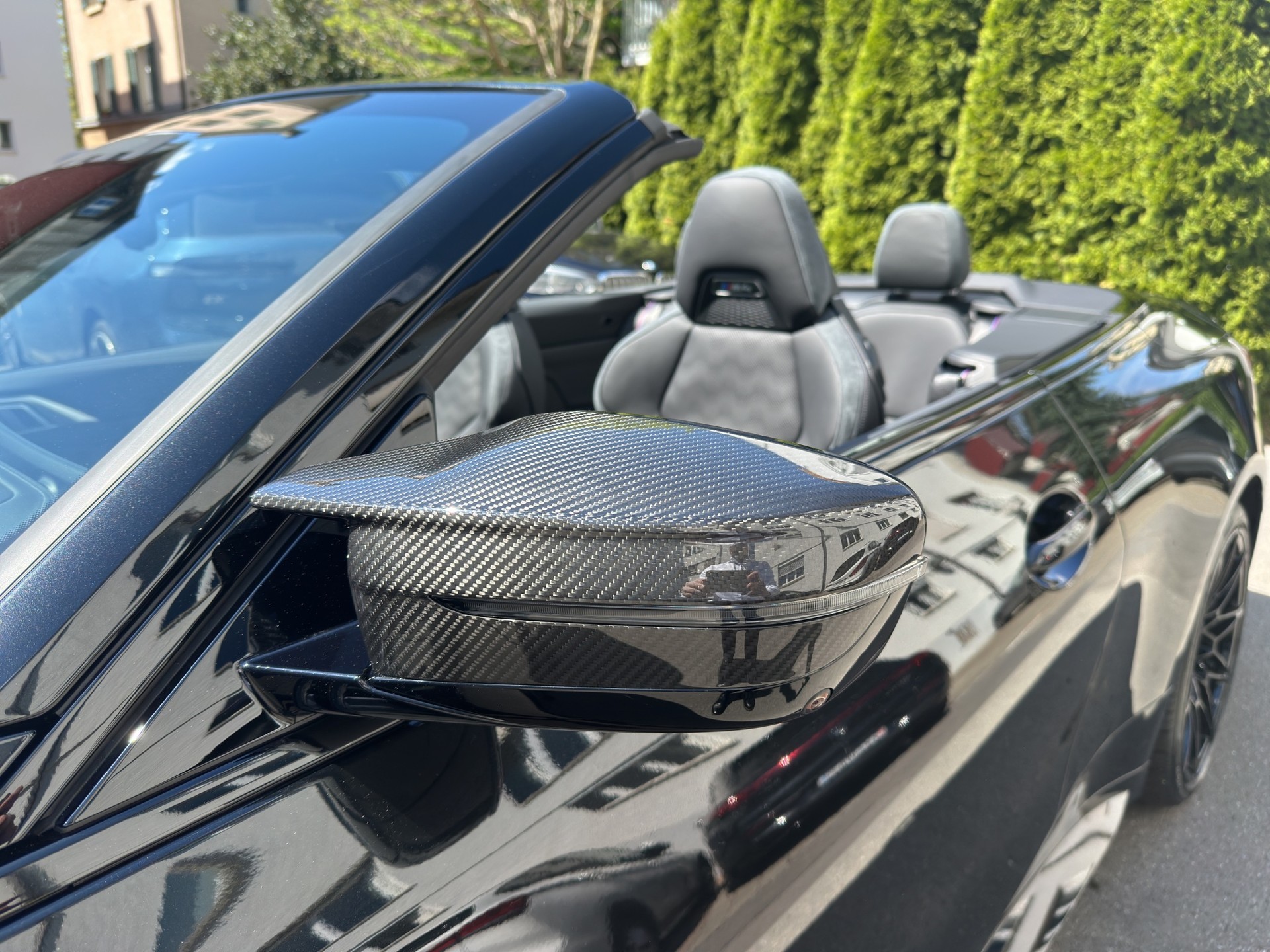 BMW M4 Cabrio Competition M xDrive-image-8