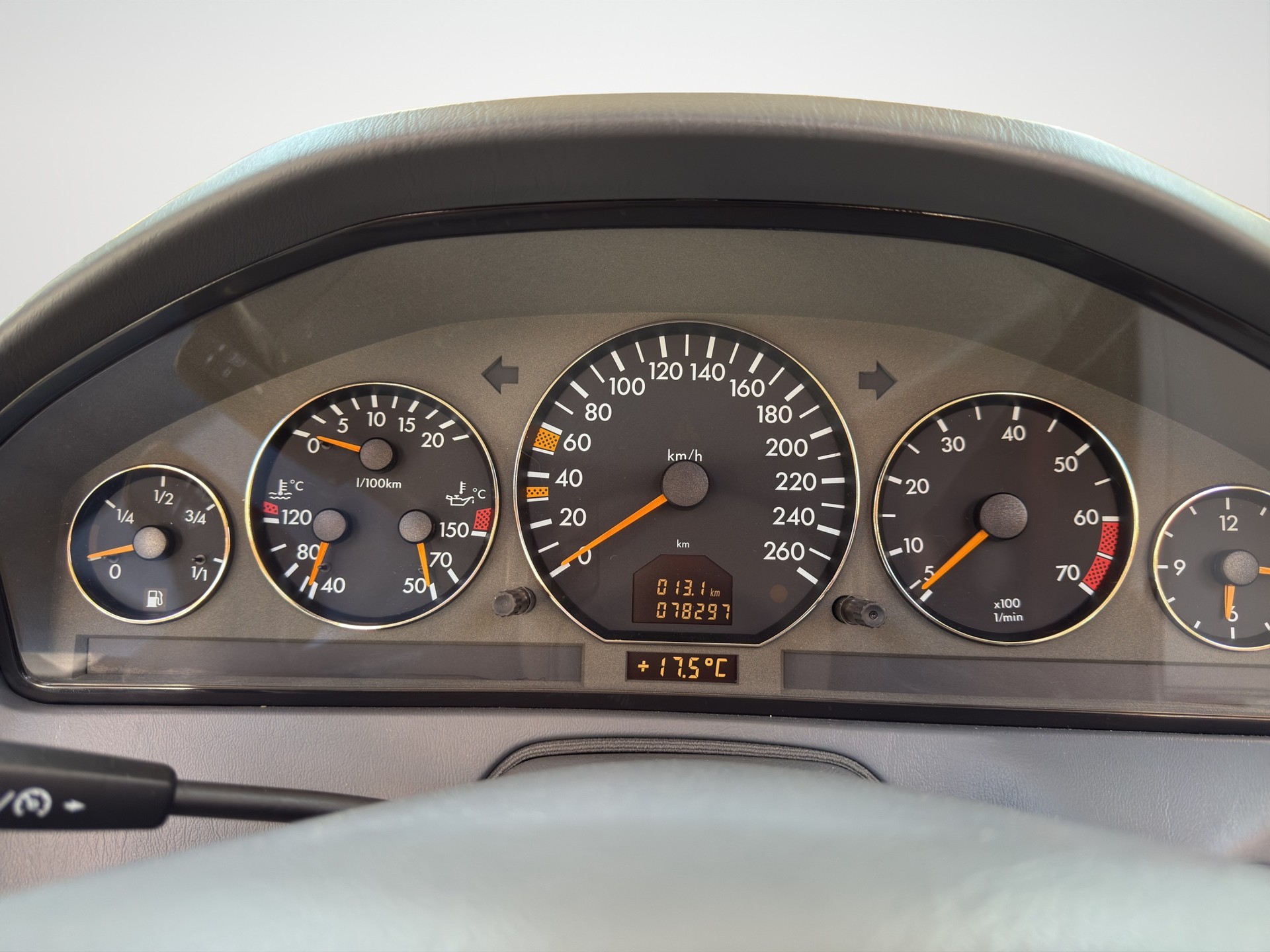 MERCEDES-BENZ SL 320 Automatic-image-10