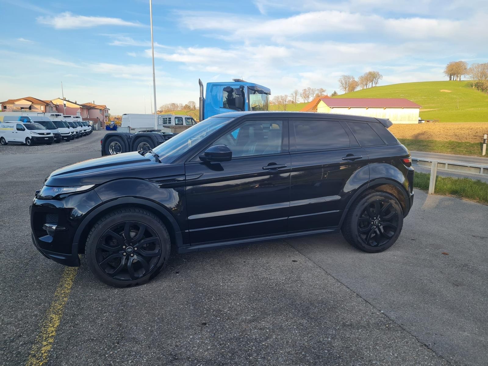 LAND ROVER Range Rover Evoque 2.0 Si4 Prestige AT9-image-2