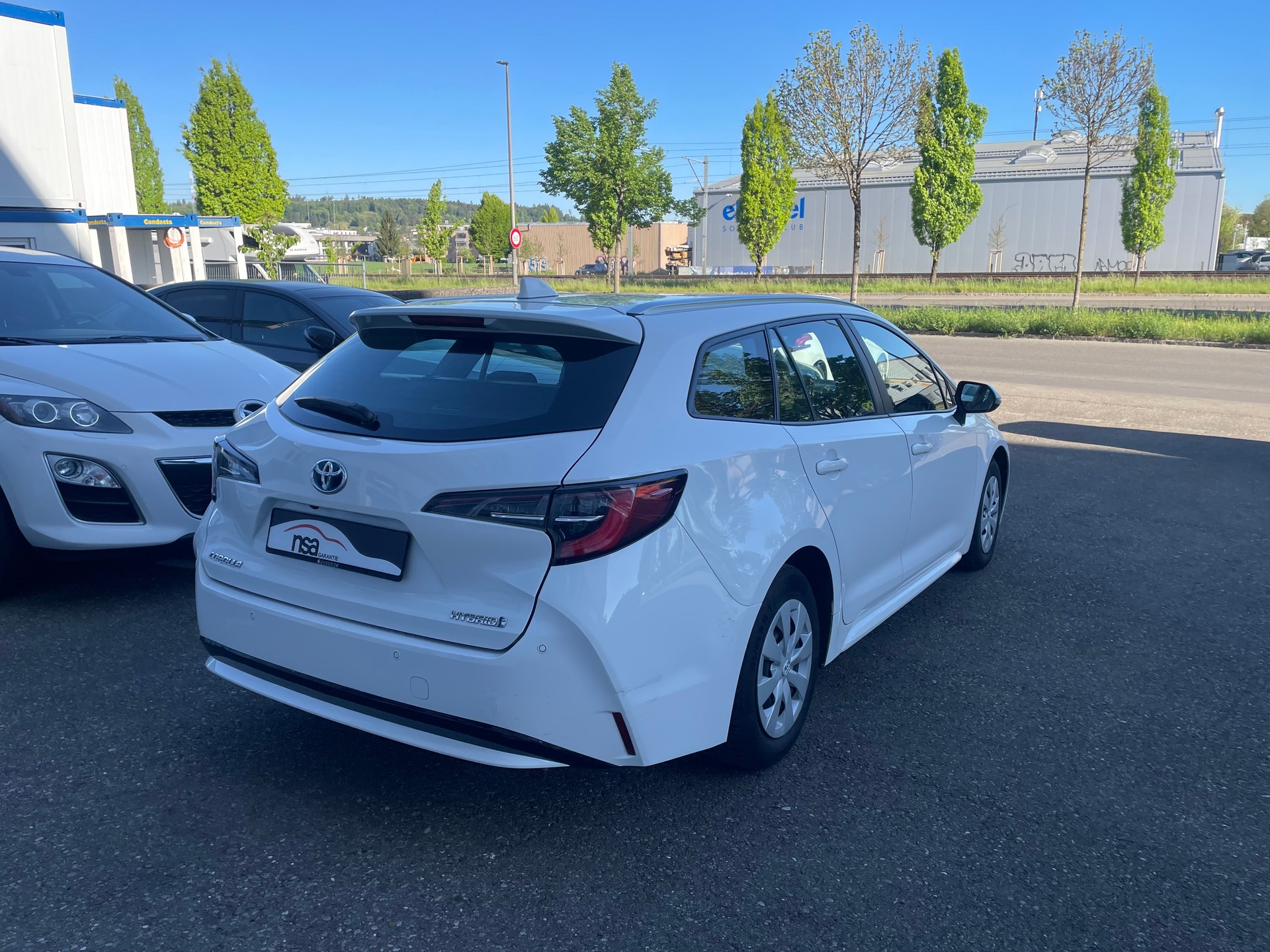 TOYOTA Corolla Touring Sports 1.8 HSD Active e-CVT-image-3