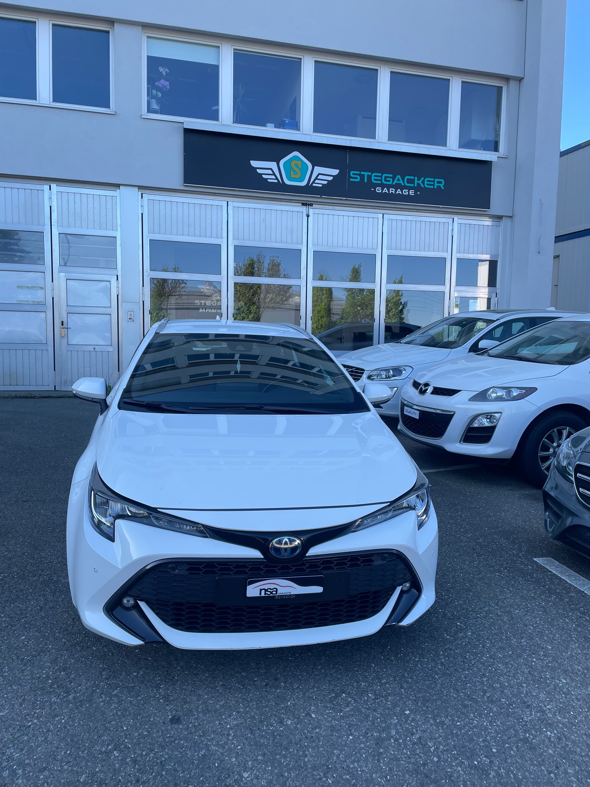 TOYOTA Corolla Touring Sports 1.8 HSD Active e-CVT-image-0