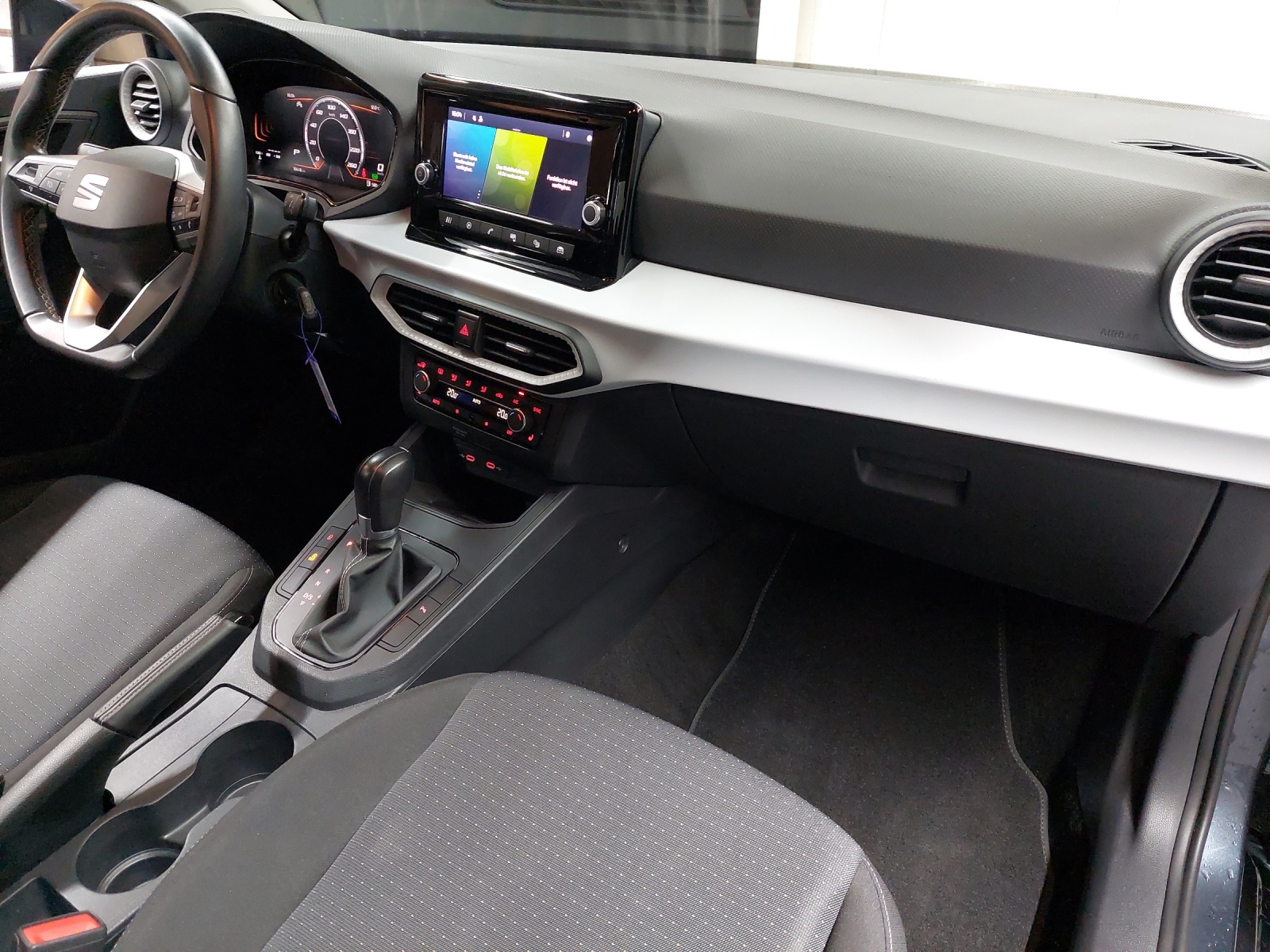 SEAT Ibiza 1.0 EcoTSI Move DSG-image-9