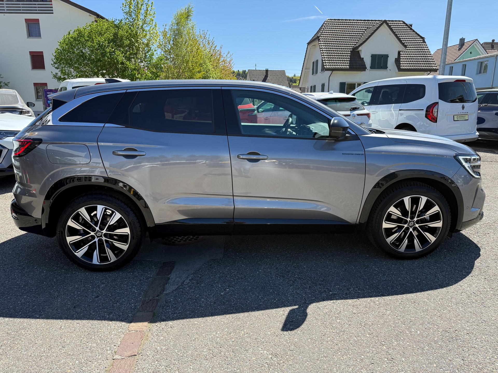 RENAULT Austral 1.2 HEV 200 Techno A-image-6