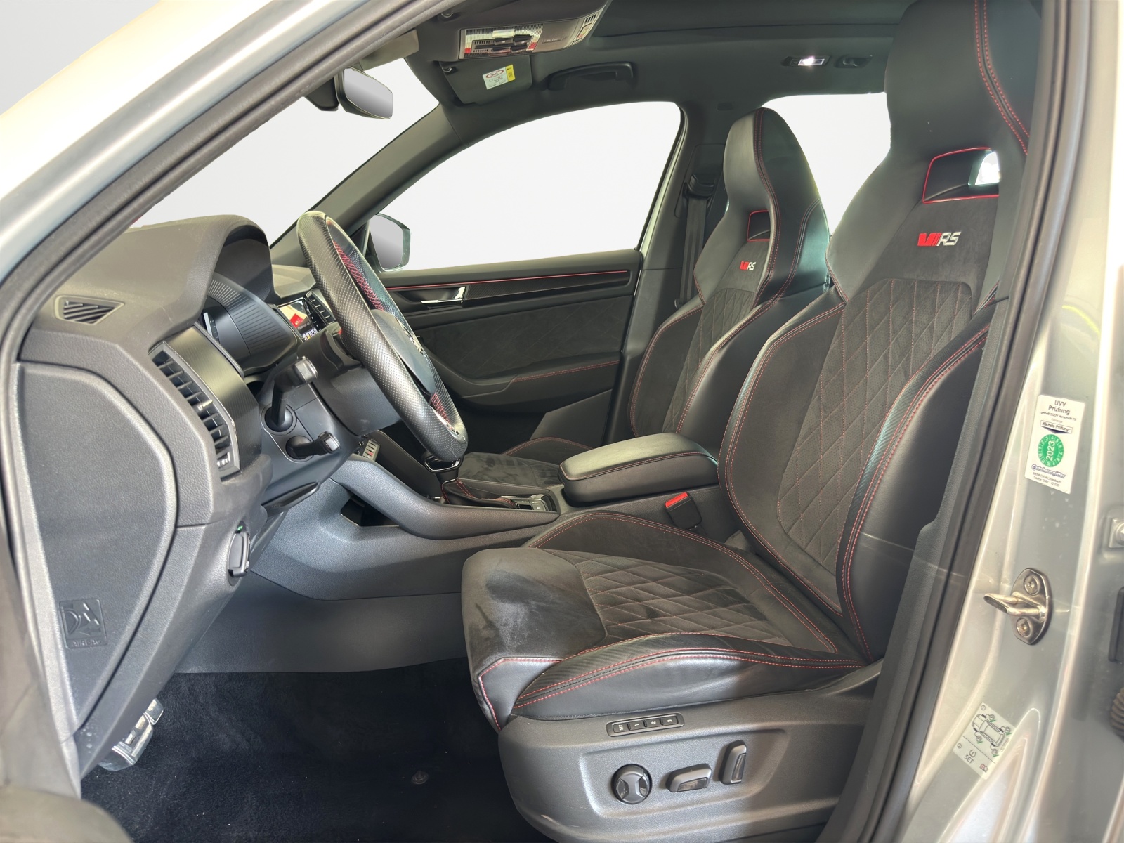 SKODA Kodiaq 2.0 Bi-TDI SCR RS 4x4 DSG-image-8