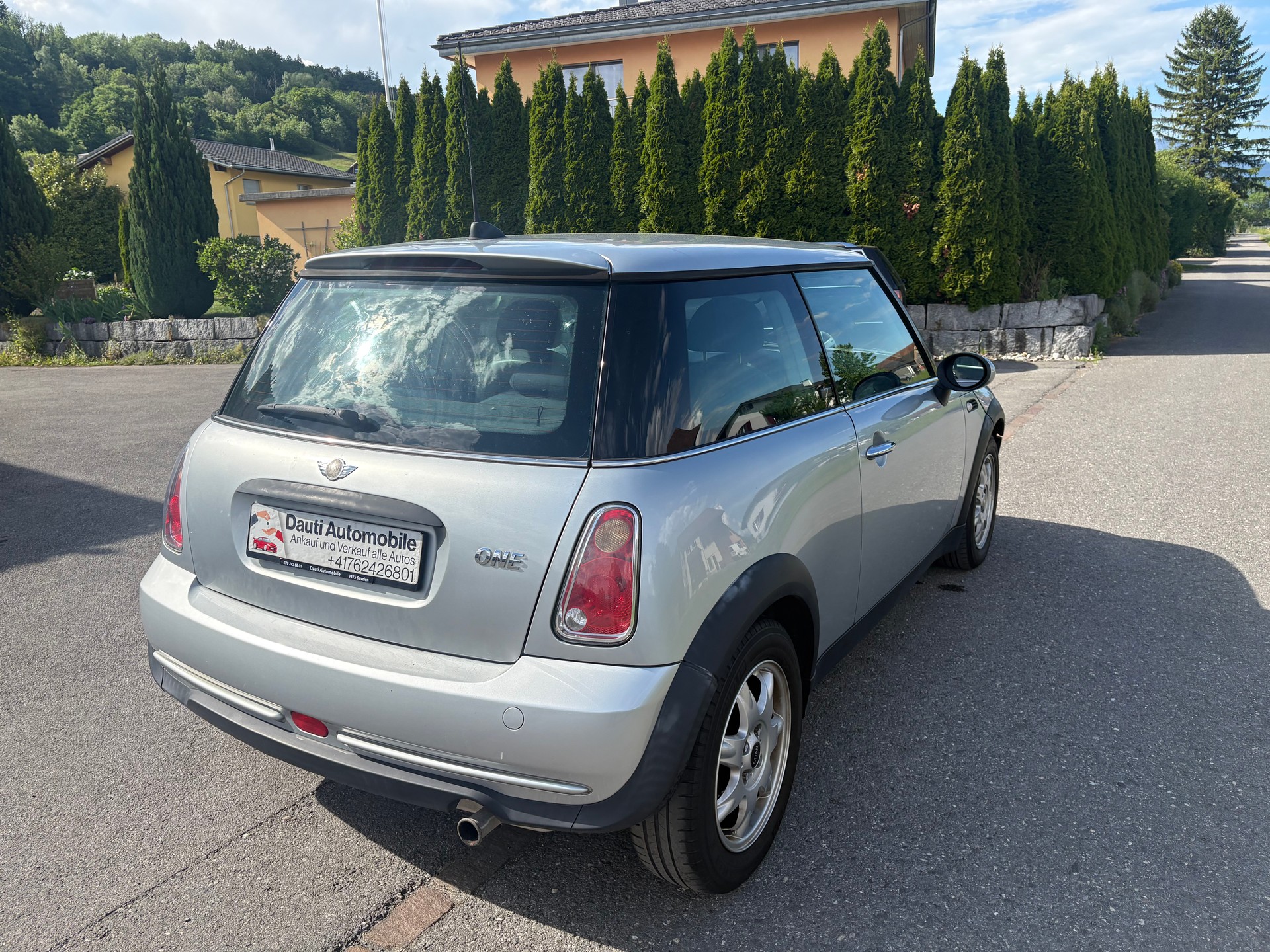 MINI One-image-3