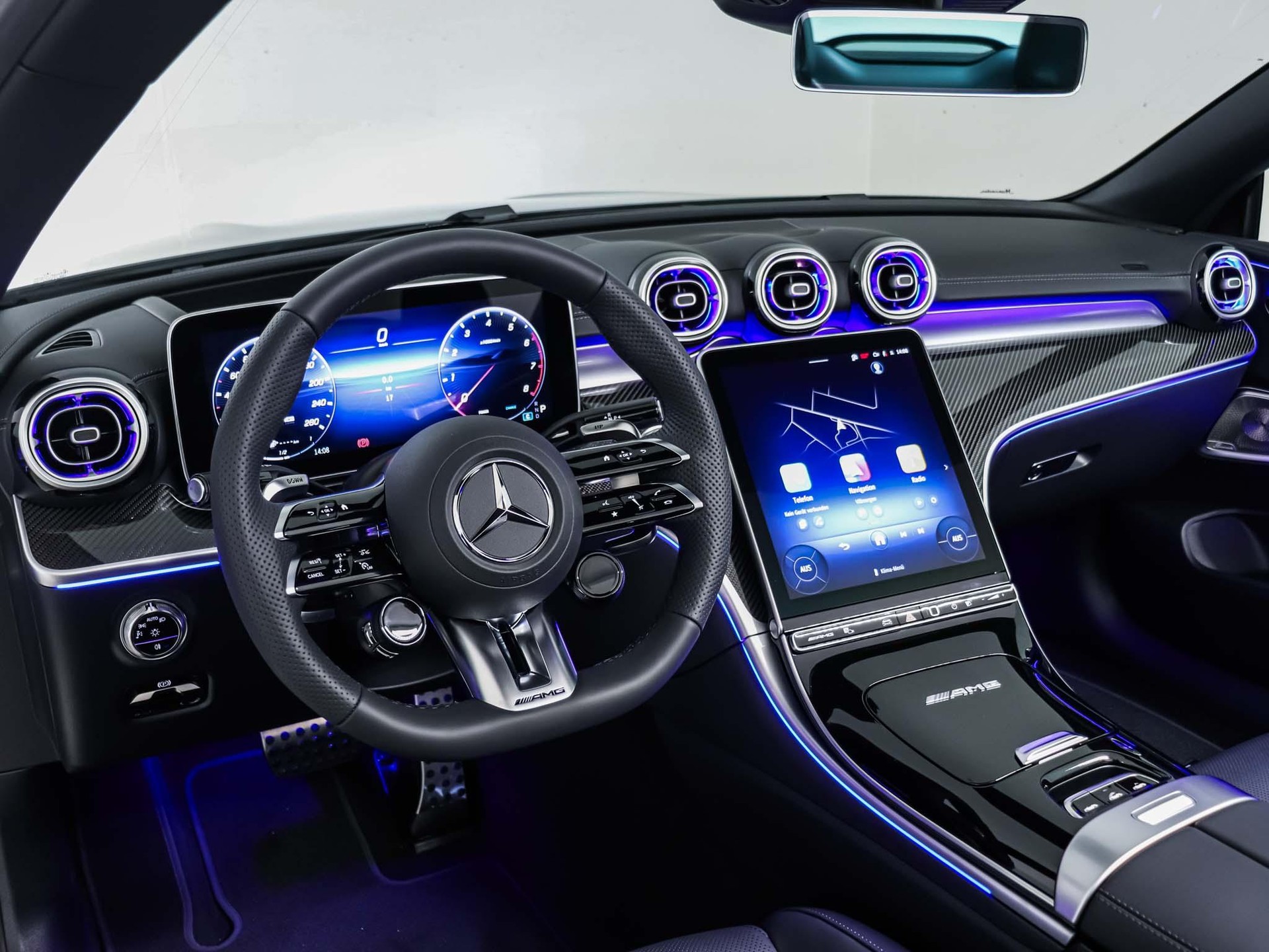 MERCEDES-BENZ CLE 53 AMG 4MATIC+ Cabriolet-image-8