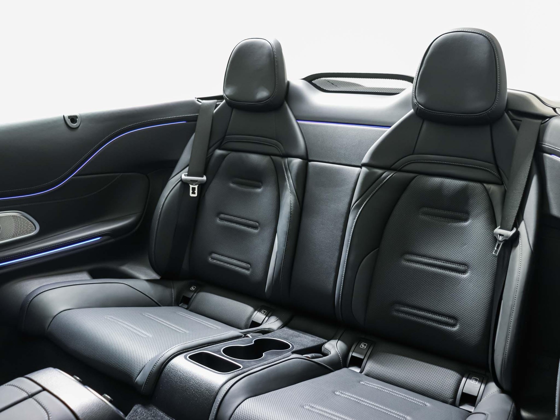 MERCEDES-BENZ CLE 53 AMG 4MATIC+ Cabriolet-image-7