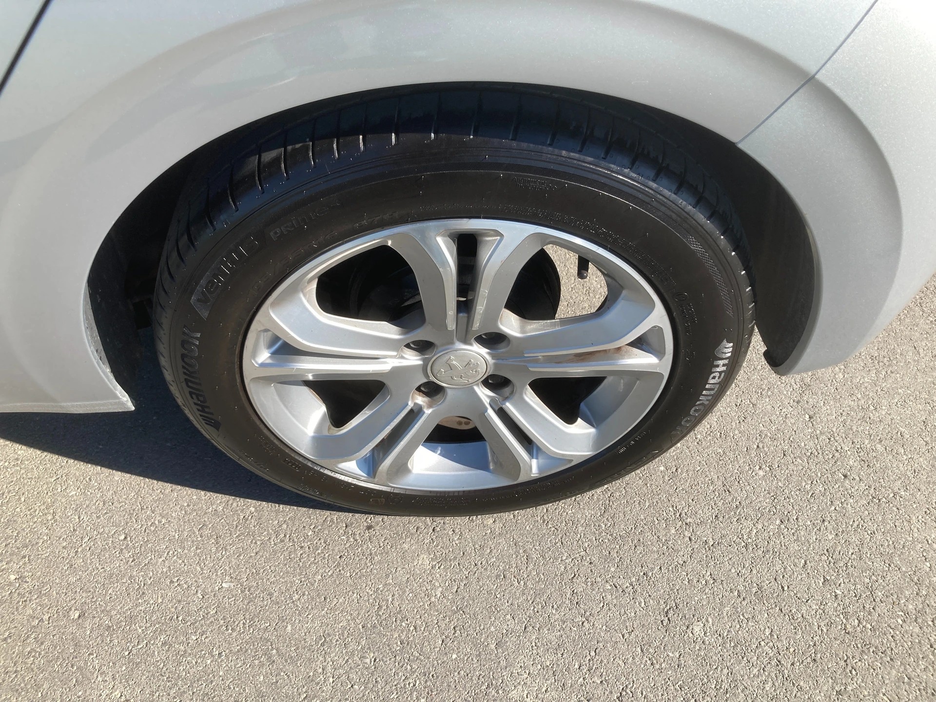 PEUGEOT 208 1.2 VTI Access-image-6