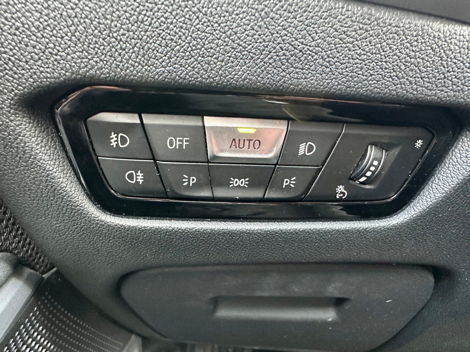 BMW 320d xDrive Touring Steptronic-image-20