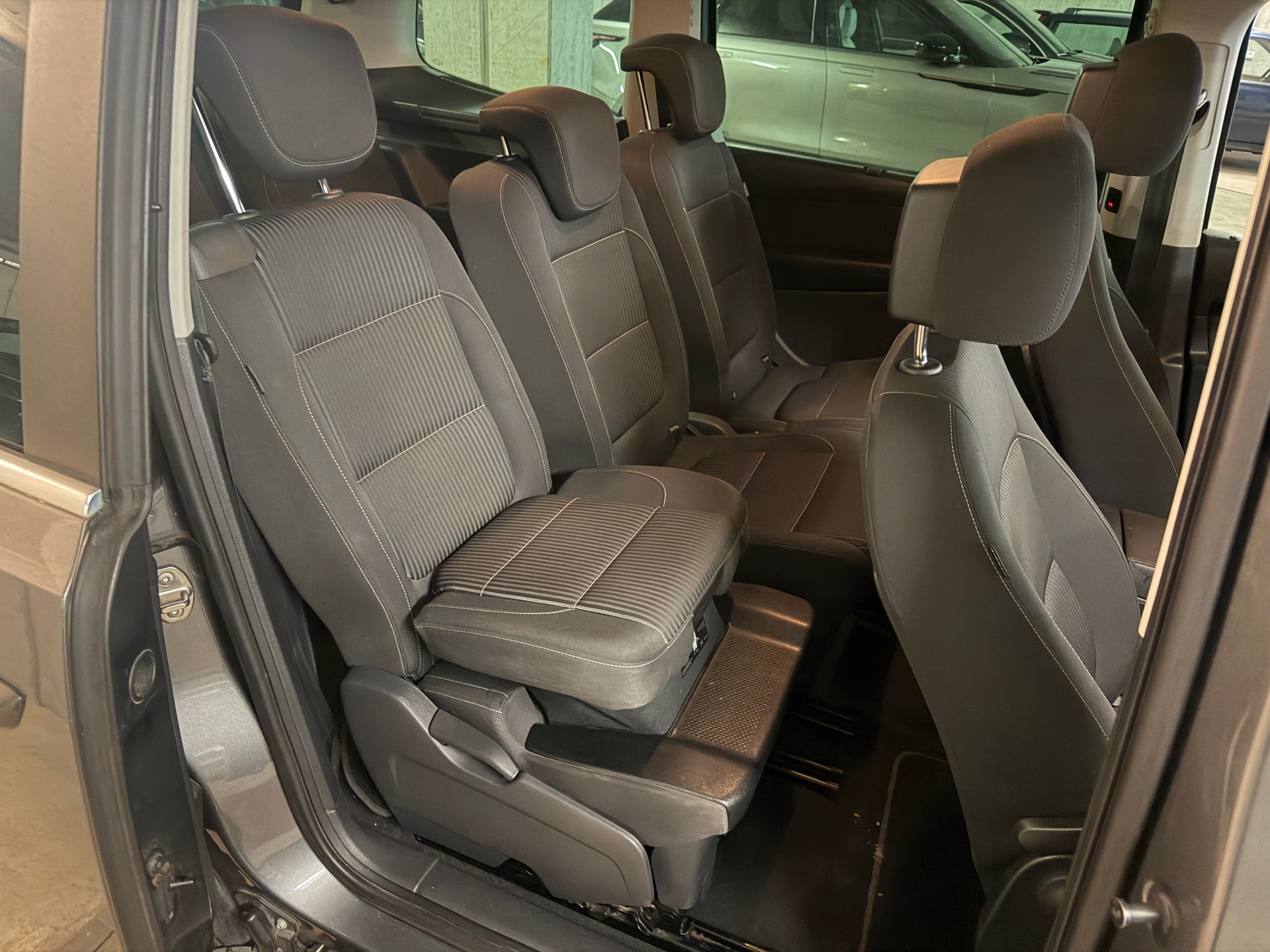 SEAT Alhambra 2.0 TDI Style Eco DSG-image-11