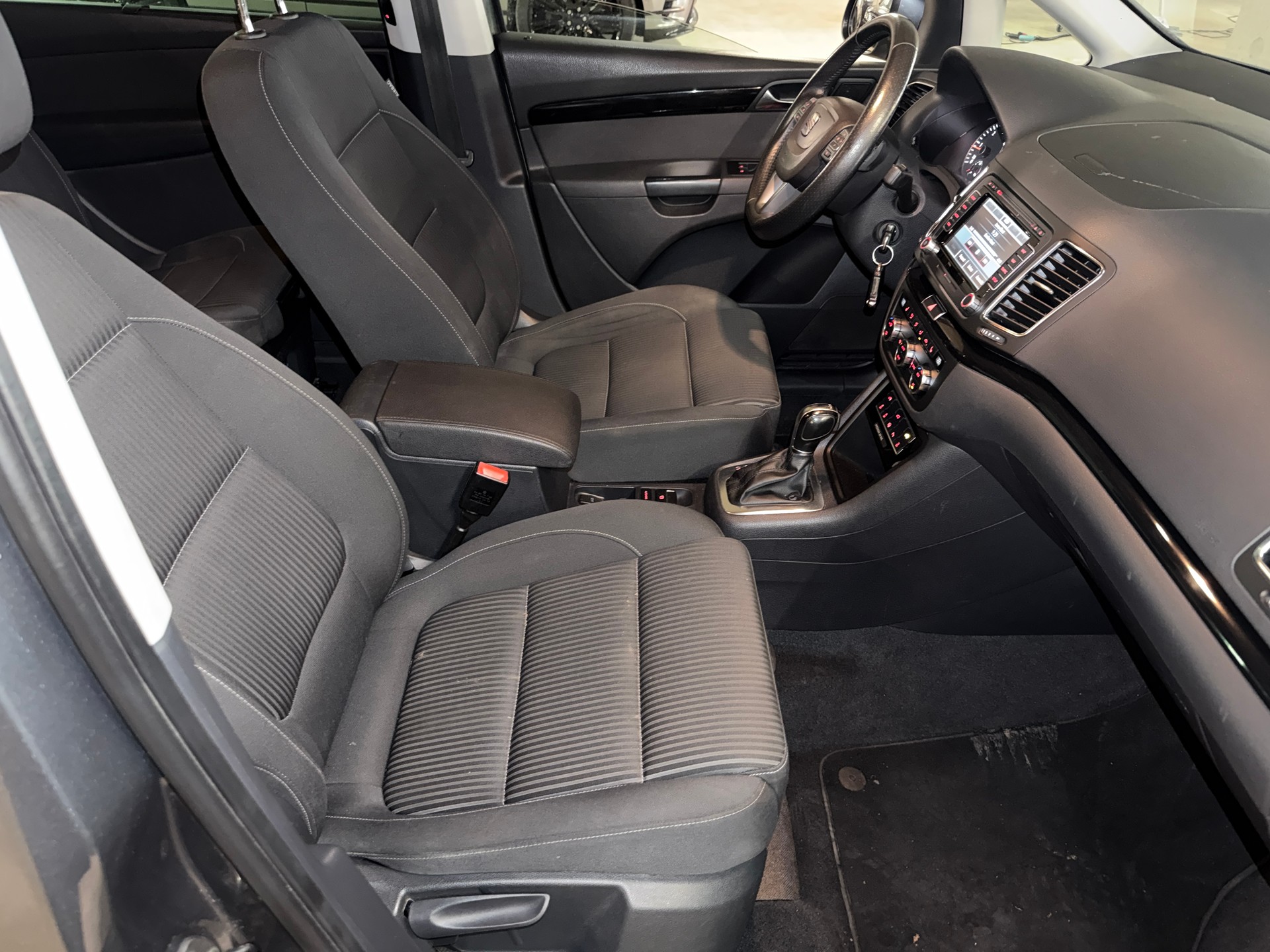 SEAT Alhambra 2.0 TDI Style Eco DSG-image-8