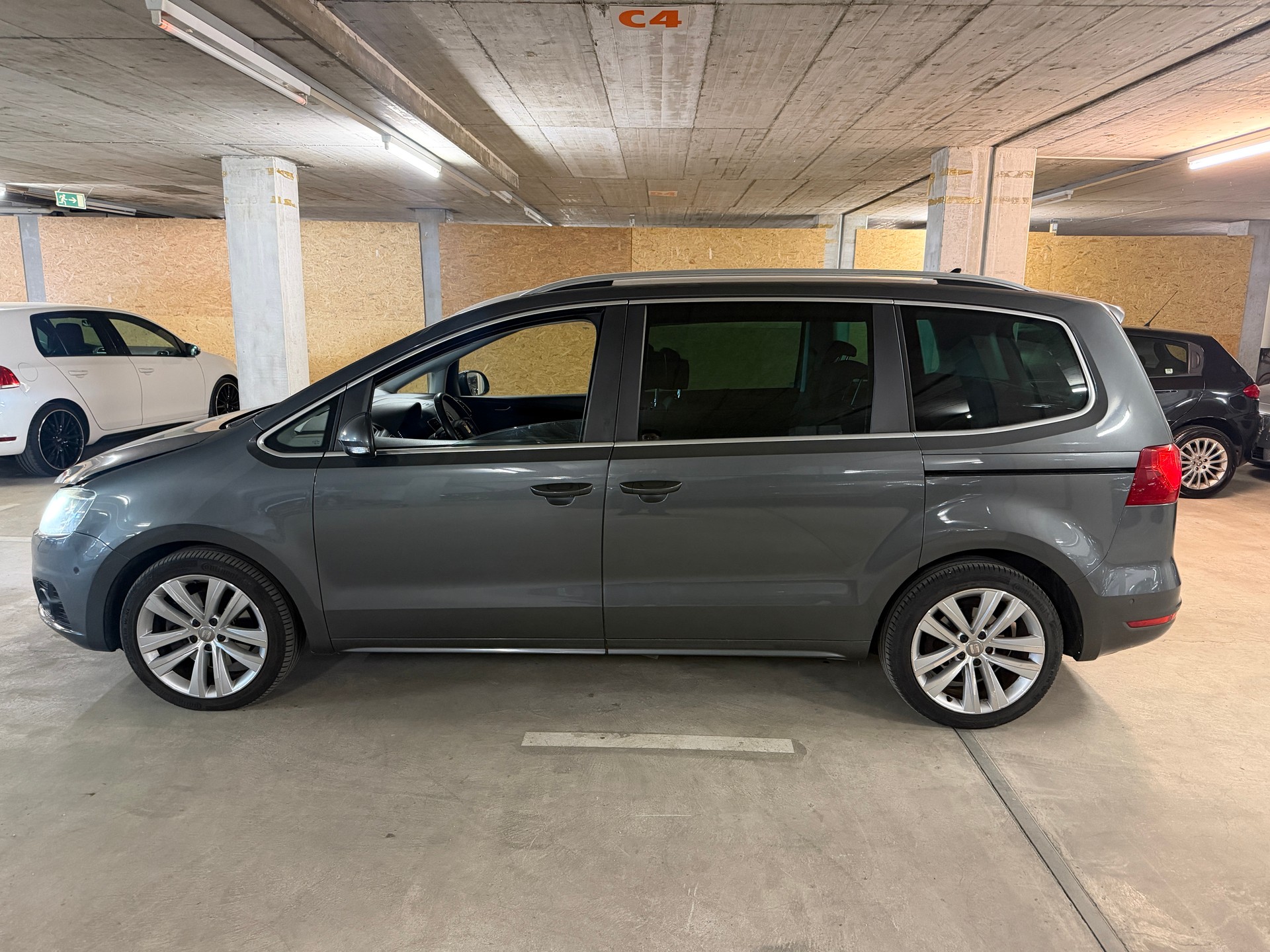 SEAT Alhambra 2.0 TDI Style Eco DSG-image-1