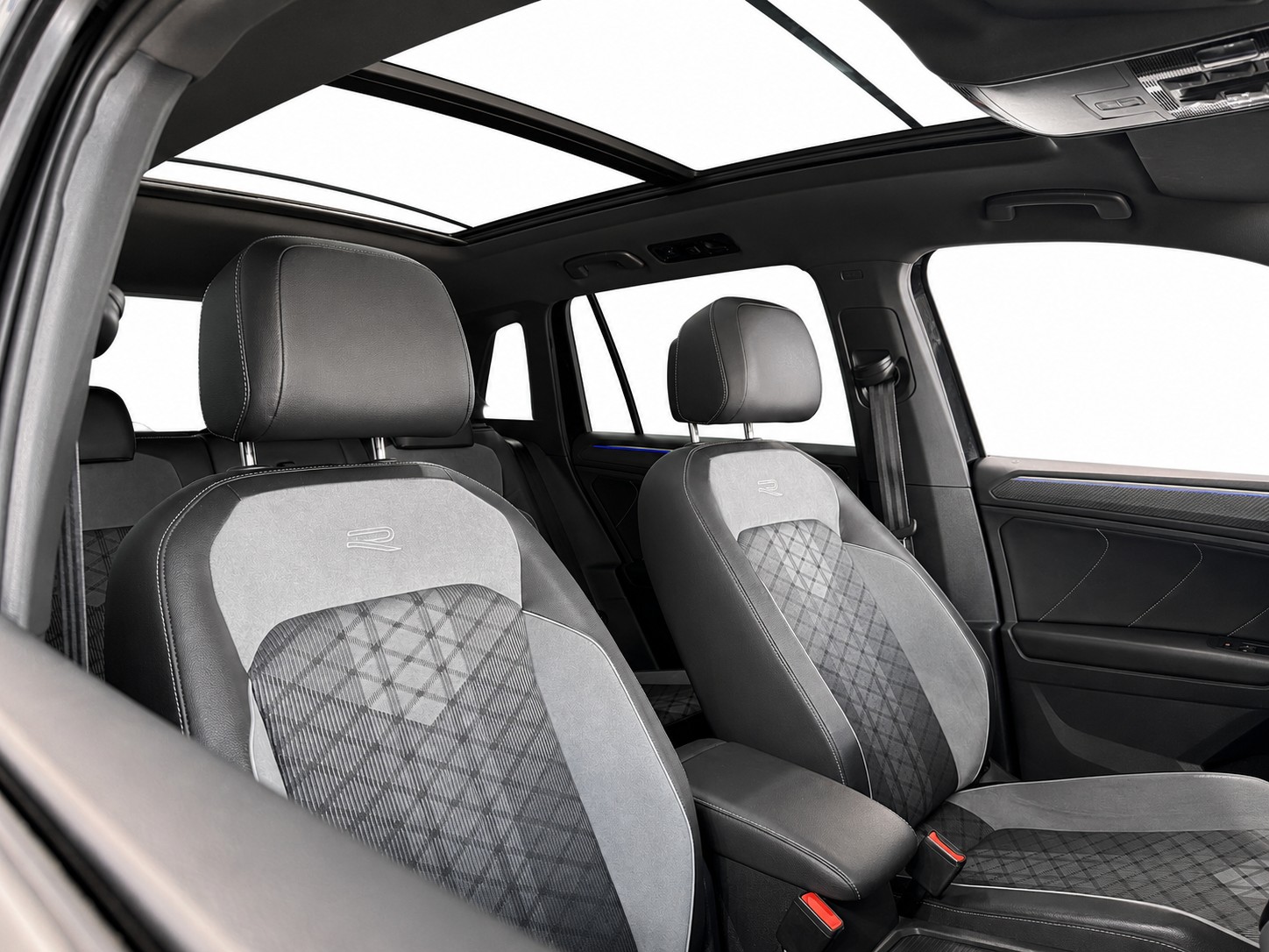VW Tiguan 2.0 TDI SCR R-Line 4Motion DSG * Black Style * Panorama * IQ-Light *-image-11