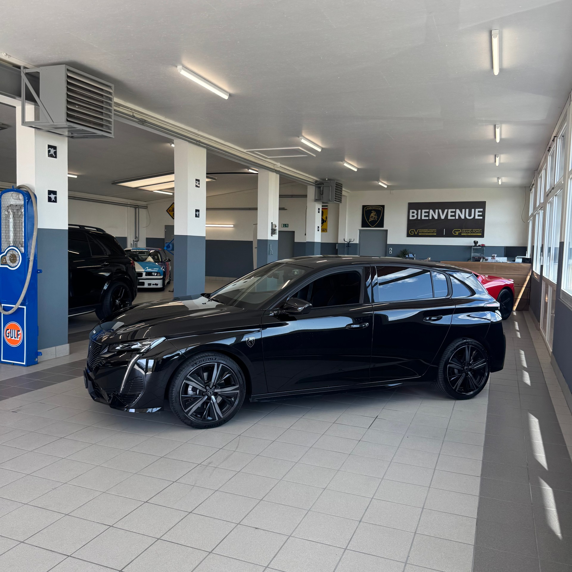PEUGEOT 308 1.5 BlueHDI GT EAT8-showroom-element-3