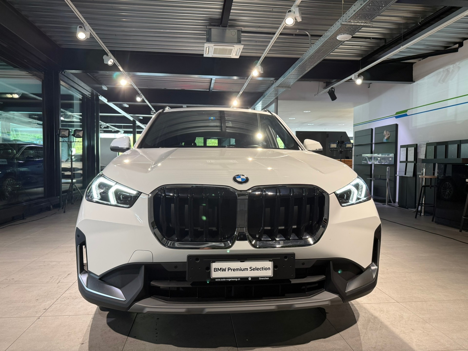 BMW X1 sDrive 18i-image-6