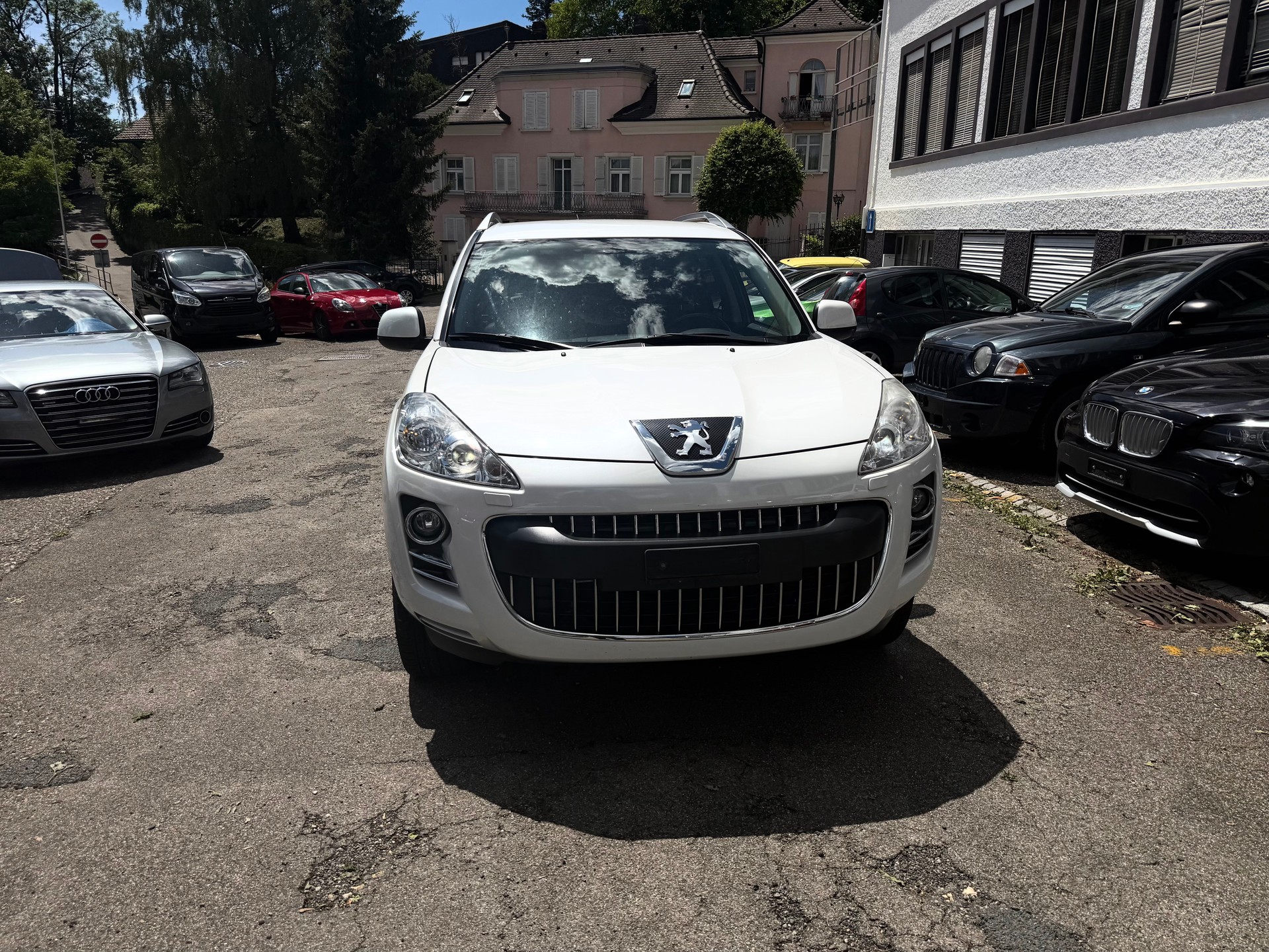 PEUGEOT 4007 2.2 HDi Platinum Edition-image-1