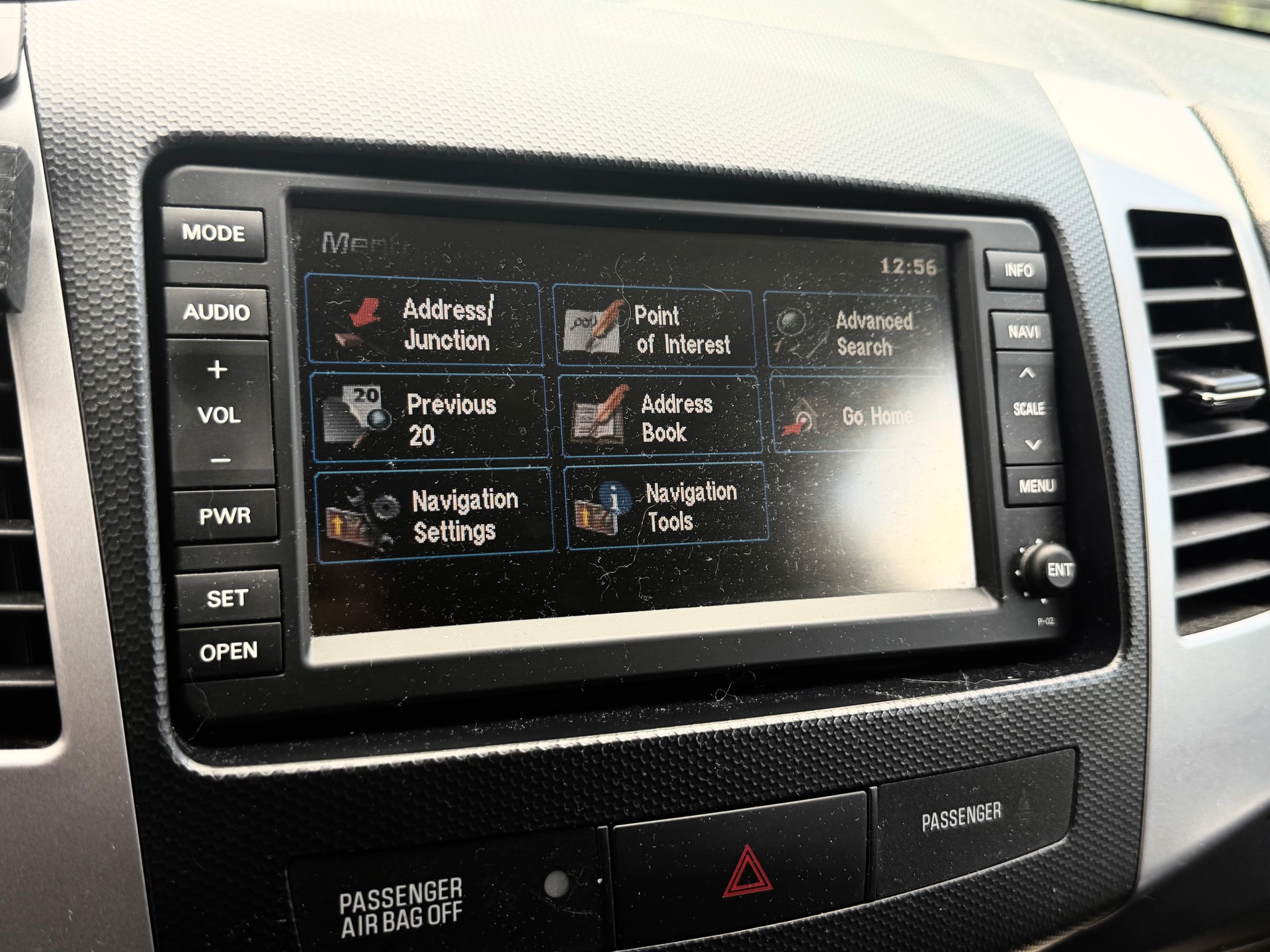 PEUGEOT 4007 2.2 HDi Platinum Edition-image-13