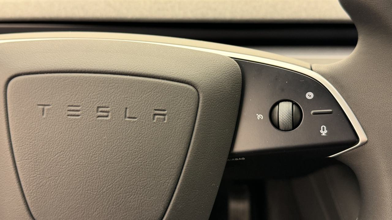 TESLA Model 3 Long Range Dual Motor AWD-image-9