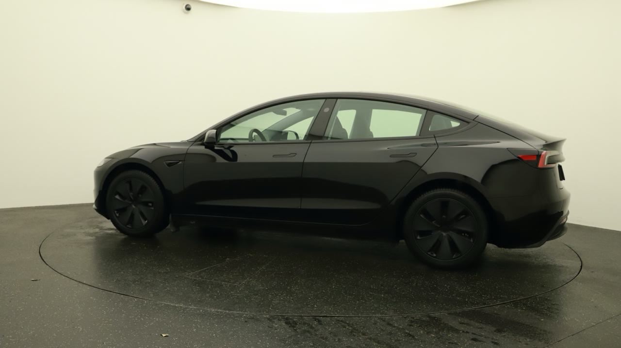 TESLA Model 3 Long Range Dual Motor AWD-image-2