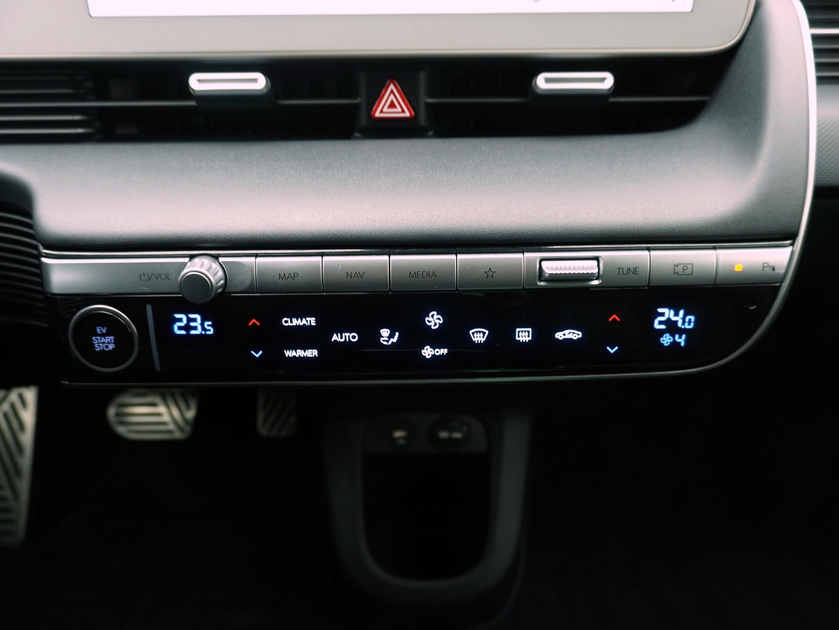 HYUNDAI Ioniq 5 Premium 77kWh 4WD-image-12