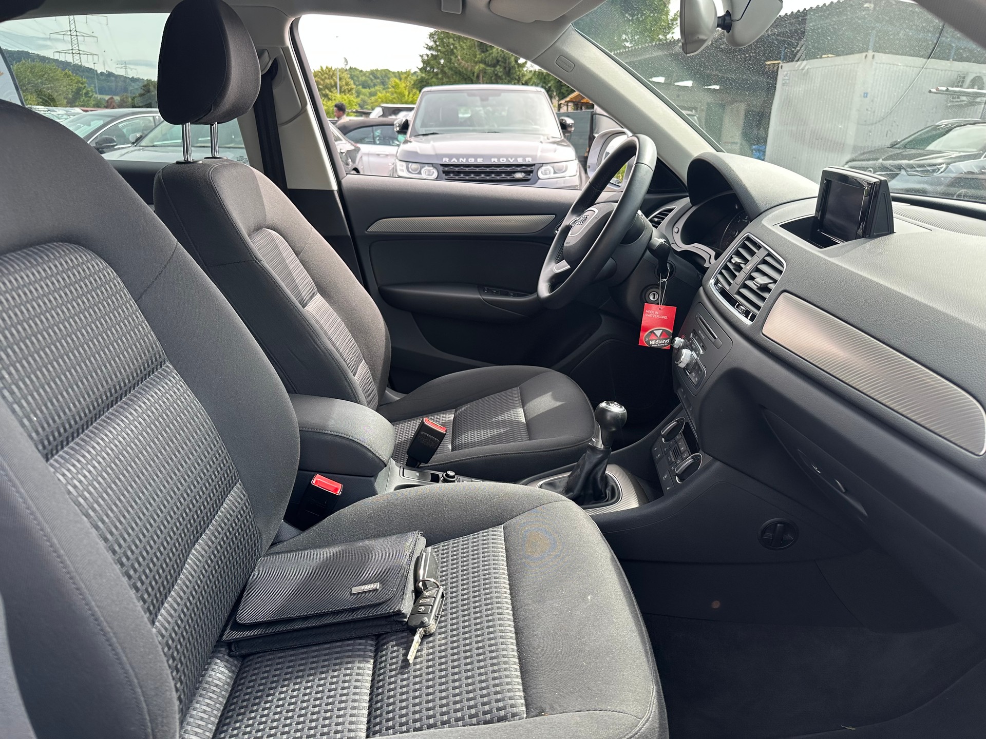 AUDI Q3 2.0 TDI-image-3