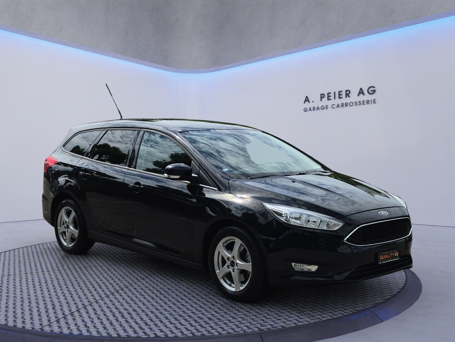 FORD Focus 1.5 SCTi Titanium-image-1