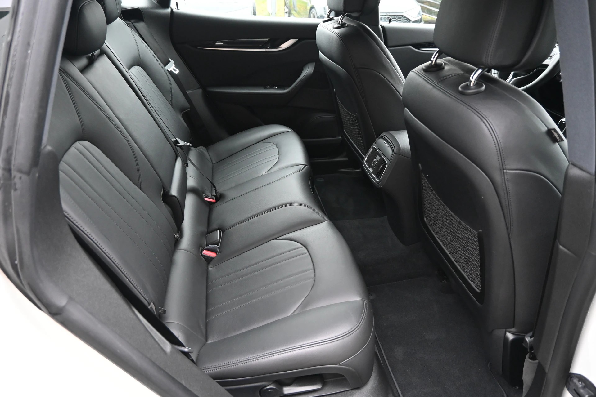 MASERATI Levante D 3.0 V6 Automatica 4X4 275PS (CH Auto)-image-13