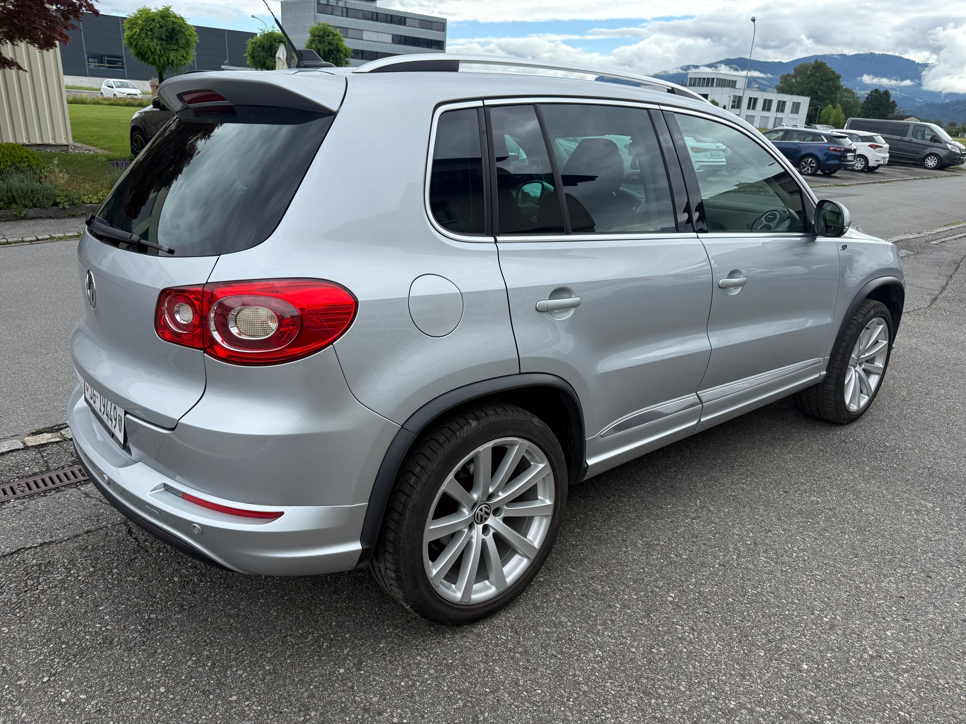 VW Tiguan 2.0 TSI Team DSG-image-3