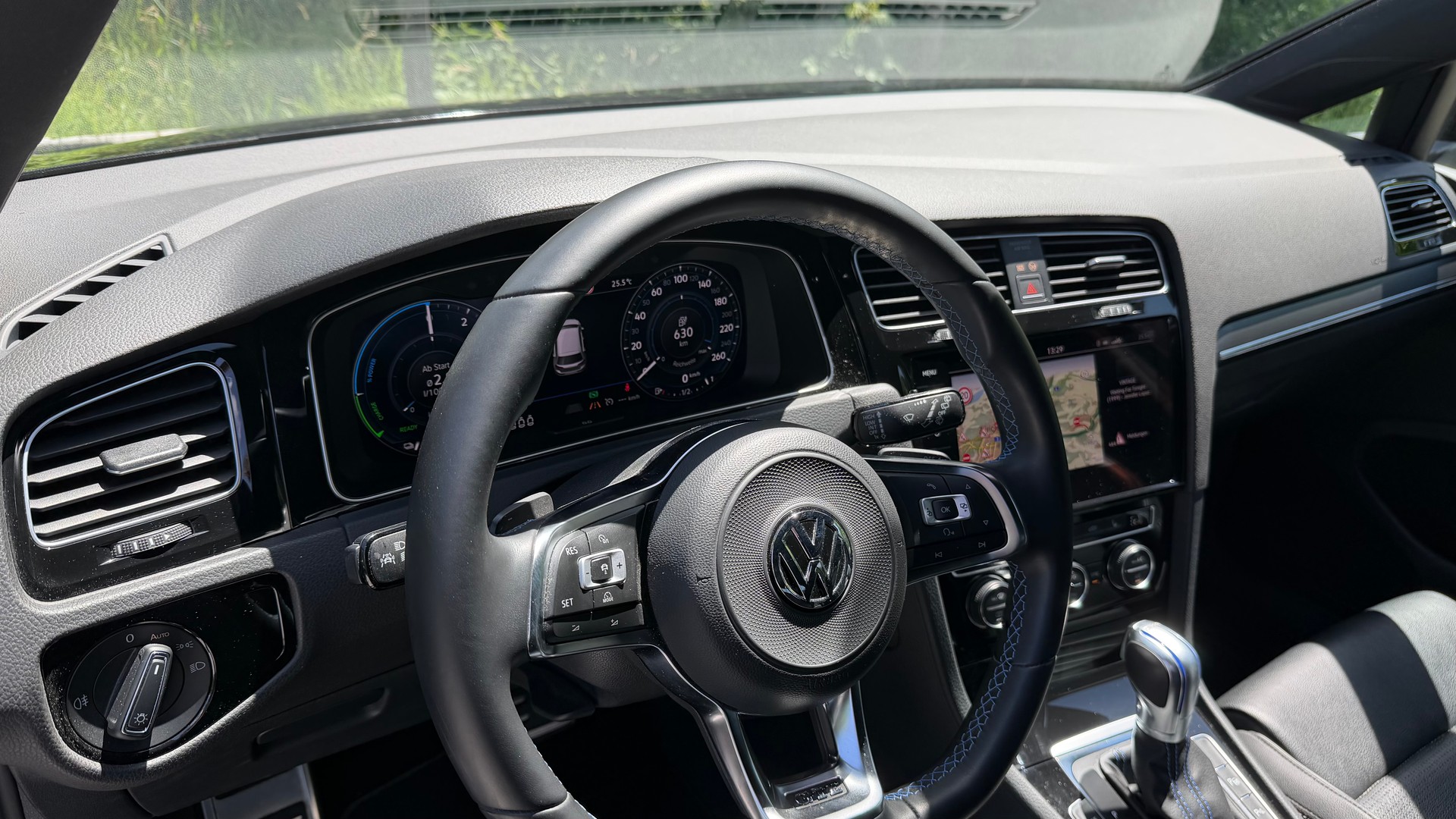VW 1.4 TSI Plug-In-Hybrid GTE DSG-image-3
