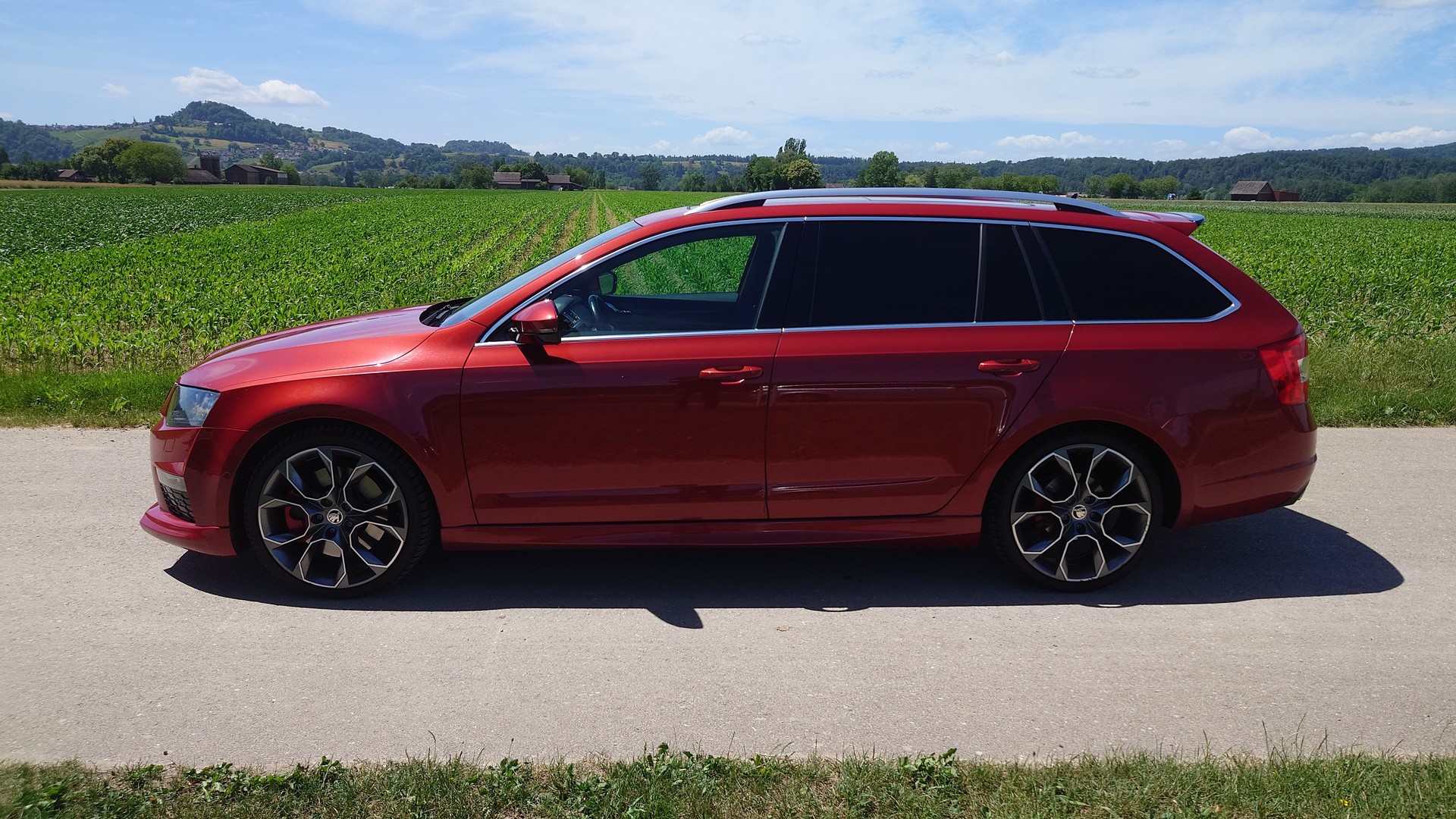 SKODA Octavia Combi 2.0 TSI RS DSG-image-1