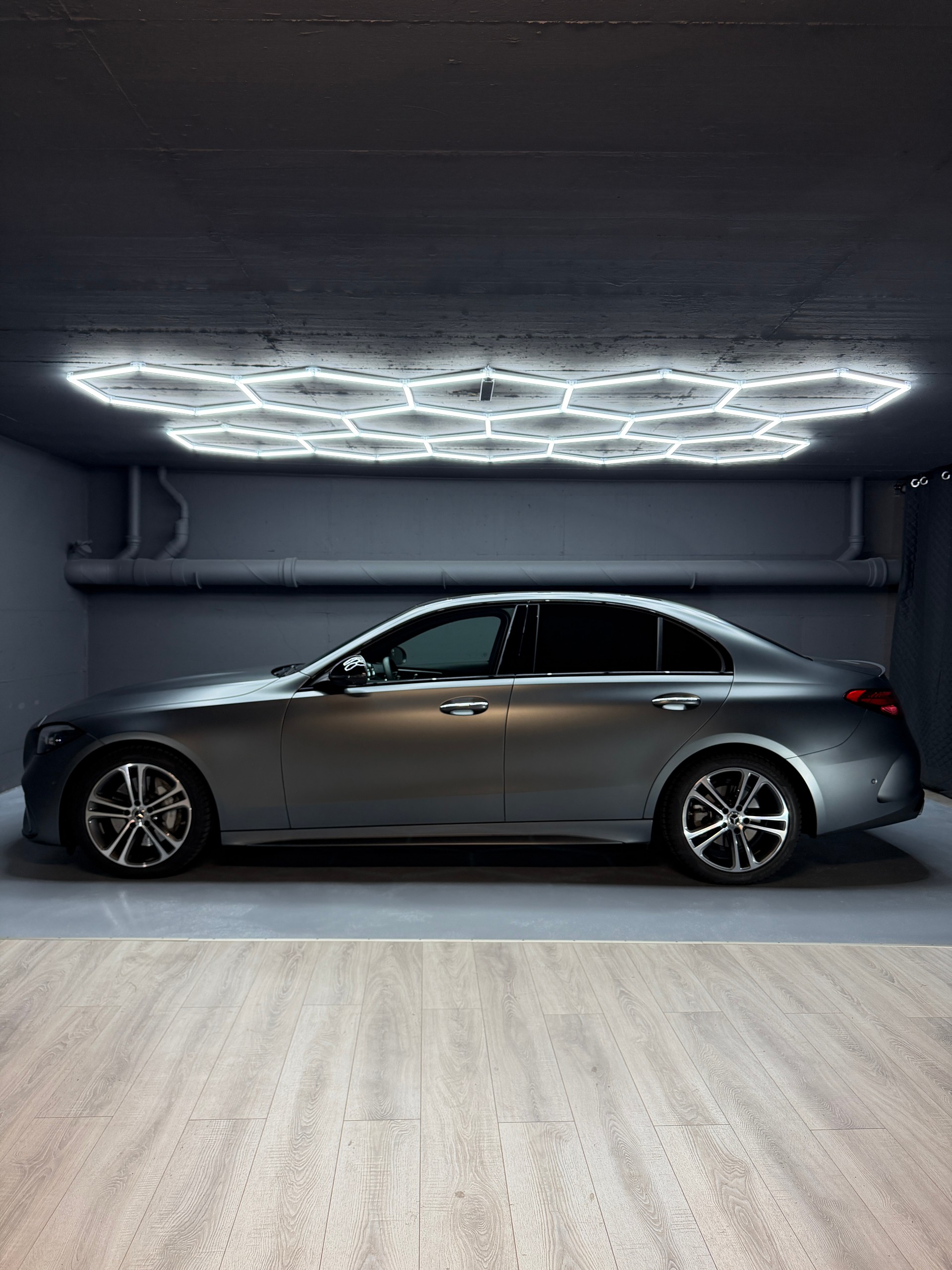 MERCEDES-BENZ C 220 d 4Matic AMG Line-image-0