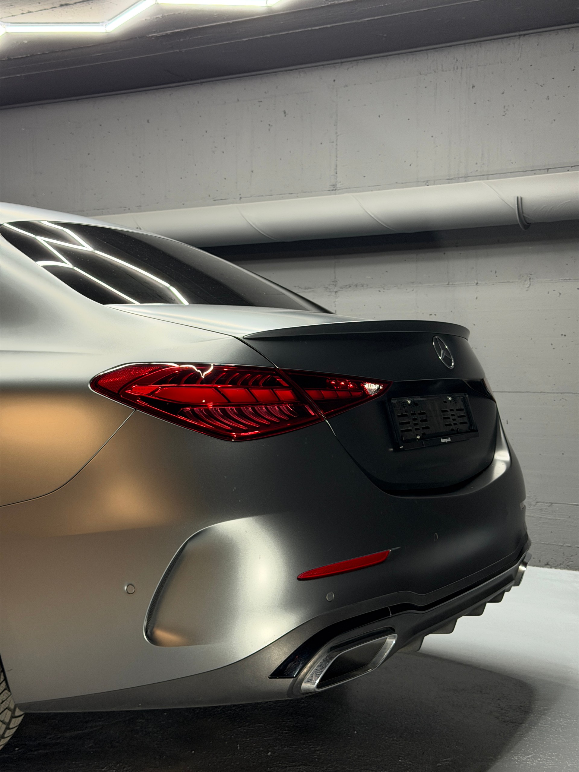 MERCEDES-BENZ C 220 d 4Matic AMG Line-image-3