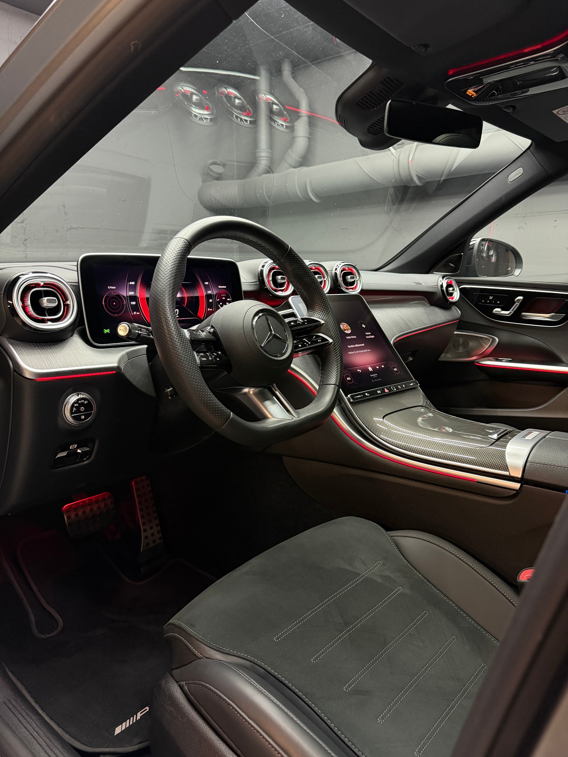 MERCEDES-BENZ C 220 d 4Matic AMG Line-image-4