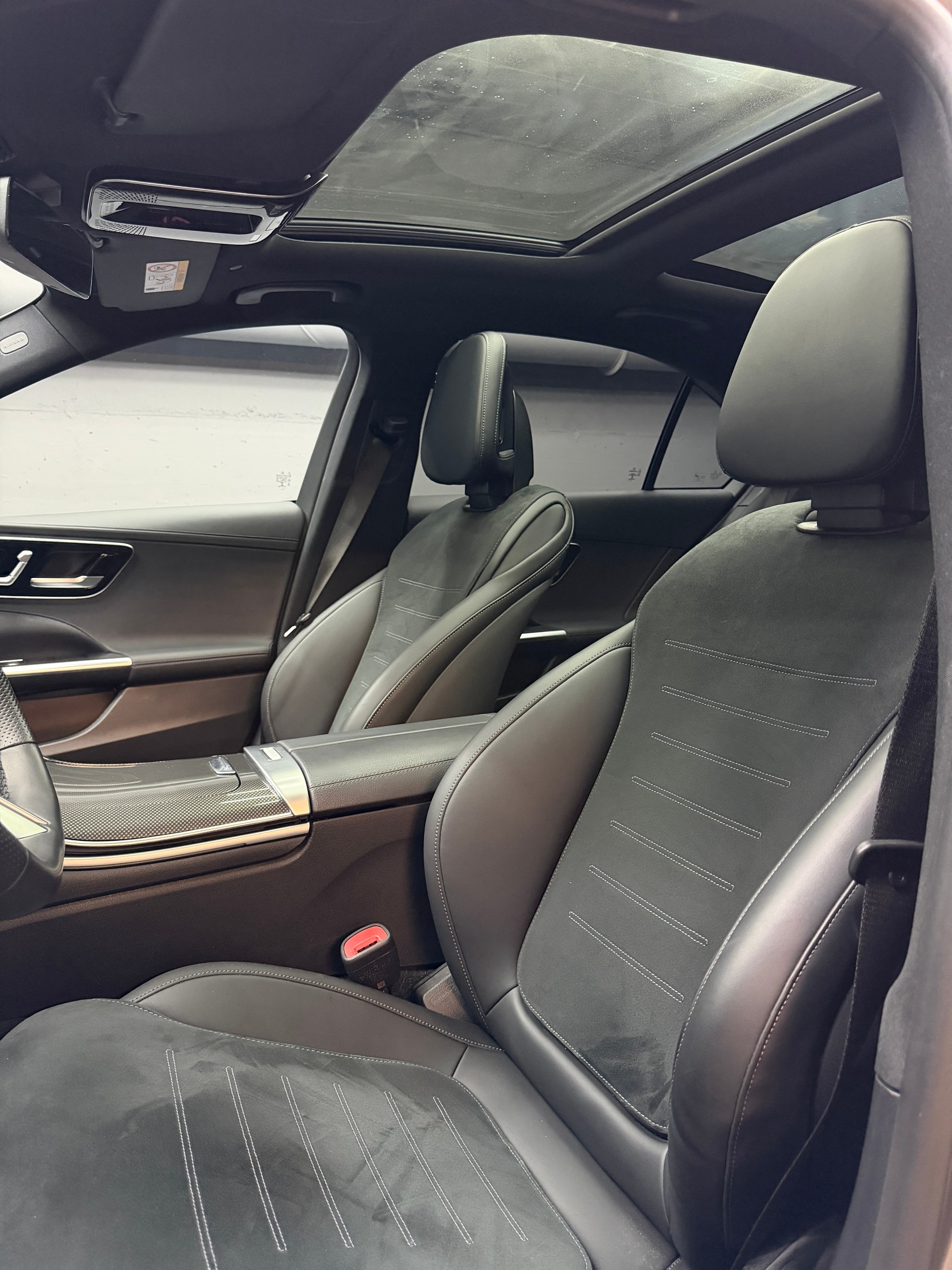 MERCEDES-BENZ C 220 d 4Matic AMG Line-image-7