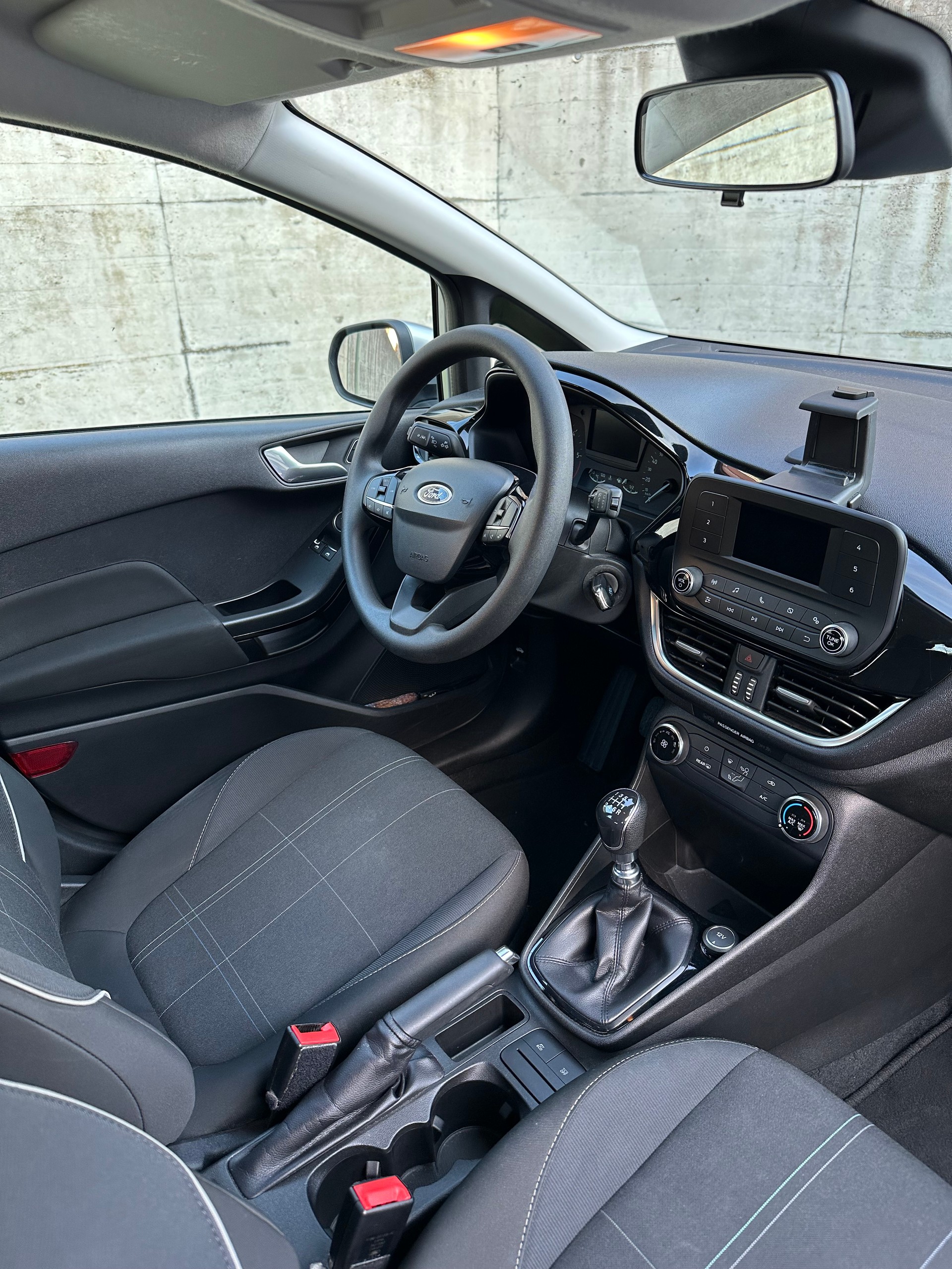 FORD FIESTA-image-5