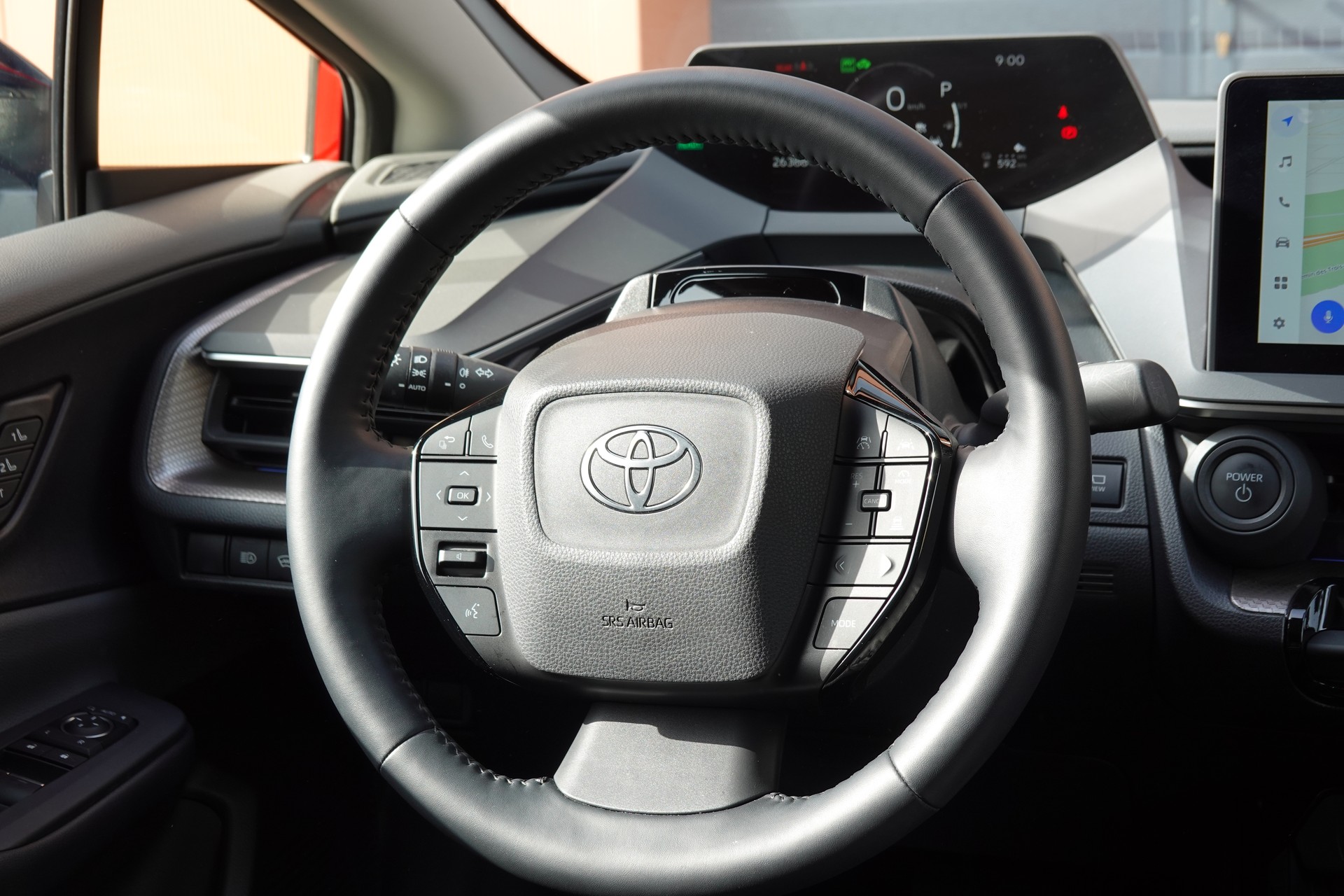 TOYOTA Prius 2,0 VVT-i Plug-in Hybrid Premium "* 2 Jeux de roues * Toit solaire * Caméra 360 * Sièges ventilés/chauffants *-image-11