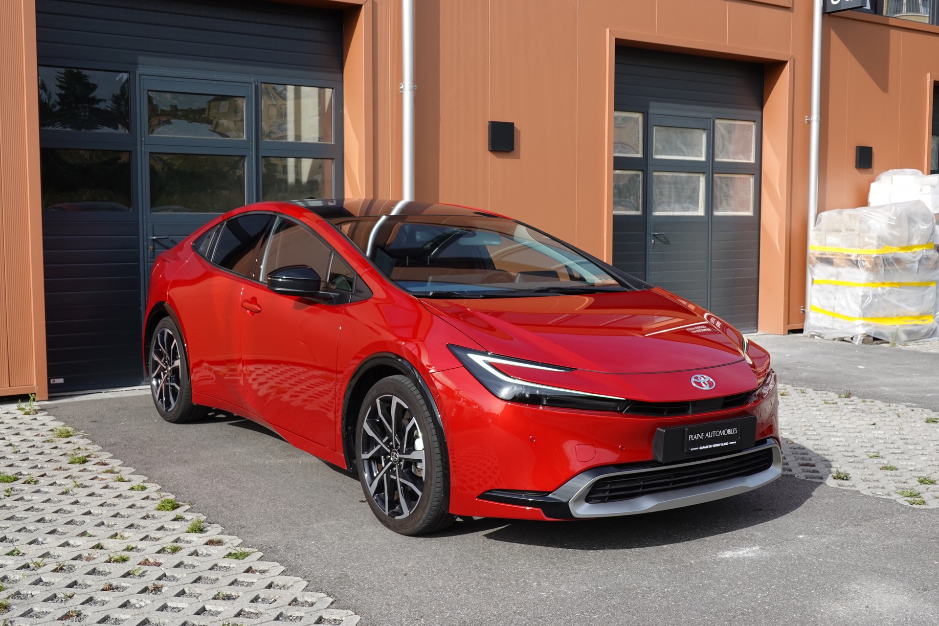 TOYOTA Prius 2,0 VVT-i Plug-in Hybrid Premium "* 2 Jeux de roues * Toit solaire * Caméra 360 * Sièges ventilés/chauffants *-image-2