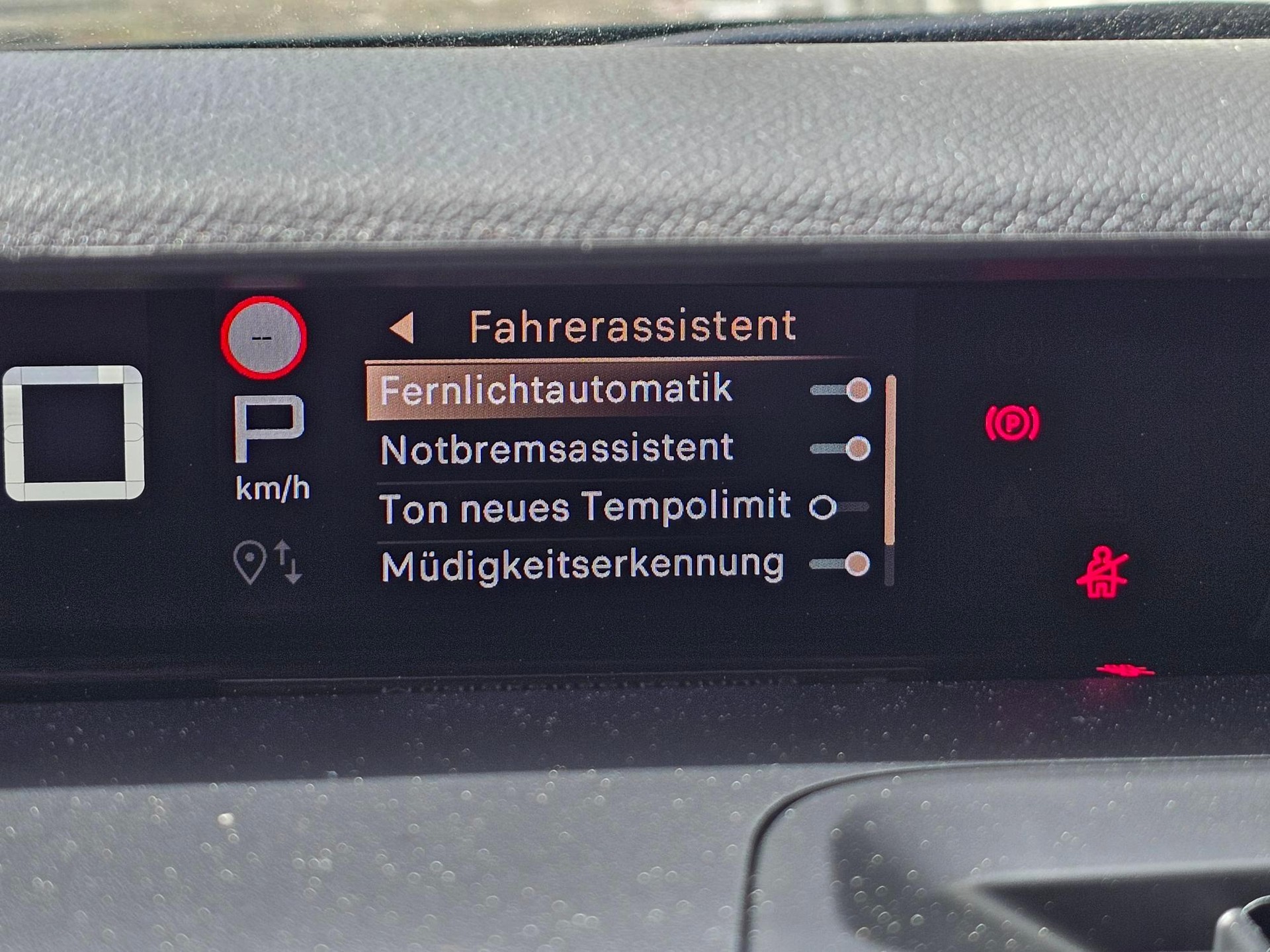 CITROEN C3 Aircross 1.2 Hybrid Plus-image-10