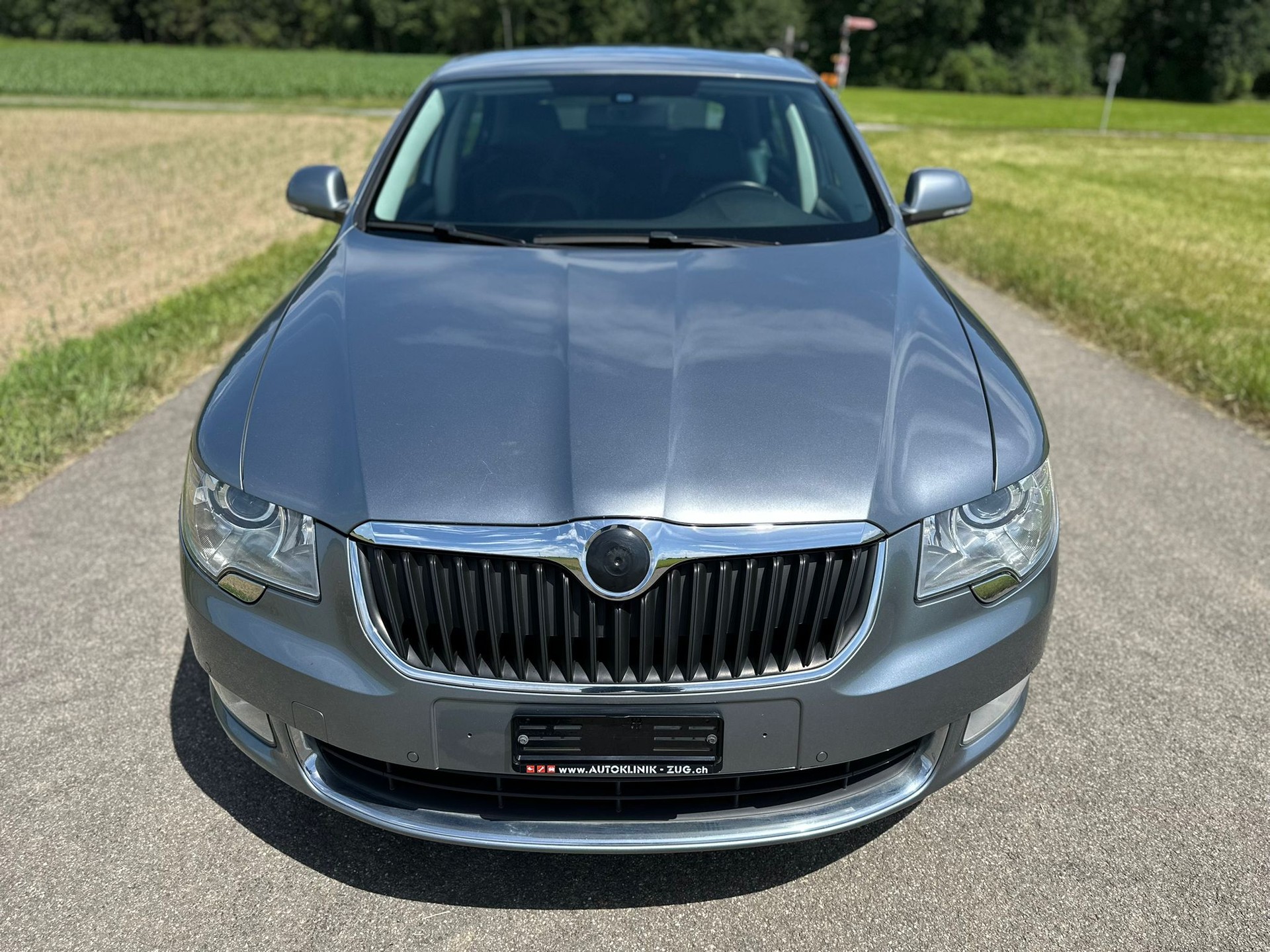 SKODA Superb 2.0 TSI Ambition DSG-image-2