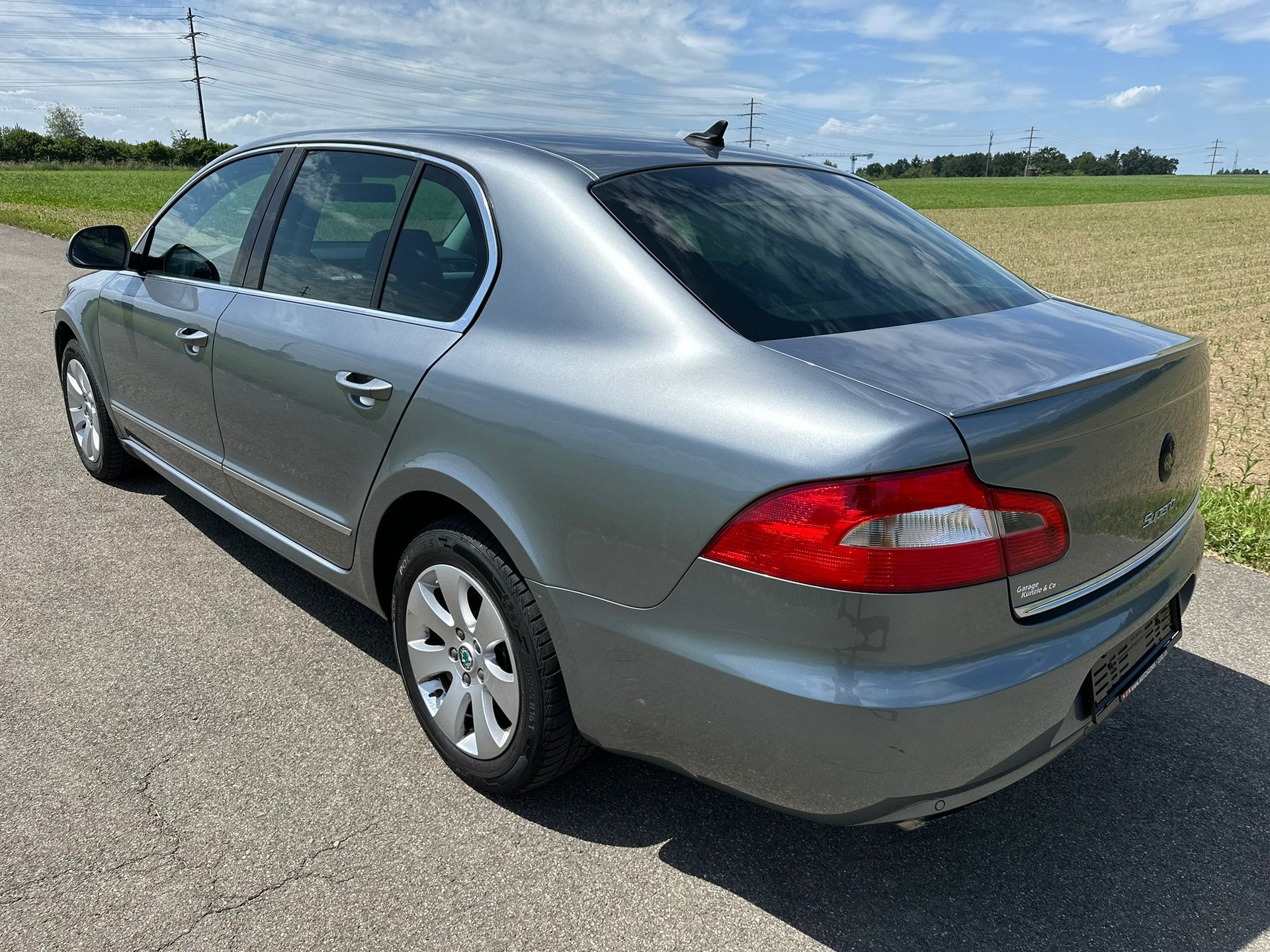 SKODA Superb 2.0 TSI Ambition DSG-image-7