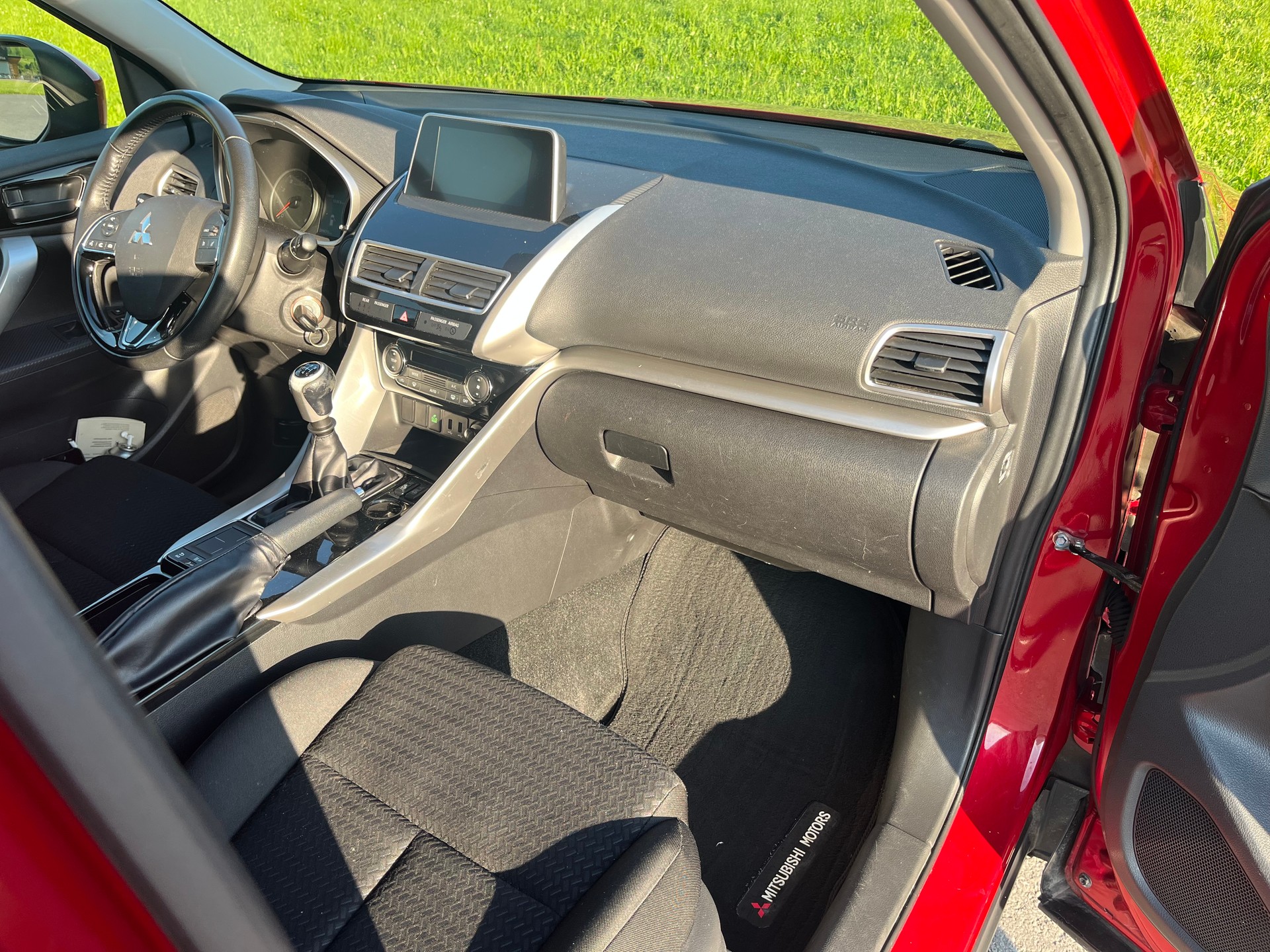 MITSUBISHI Eclipse Cross 1.5 T-Mivec Style 2WD-image-5