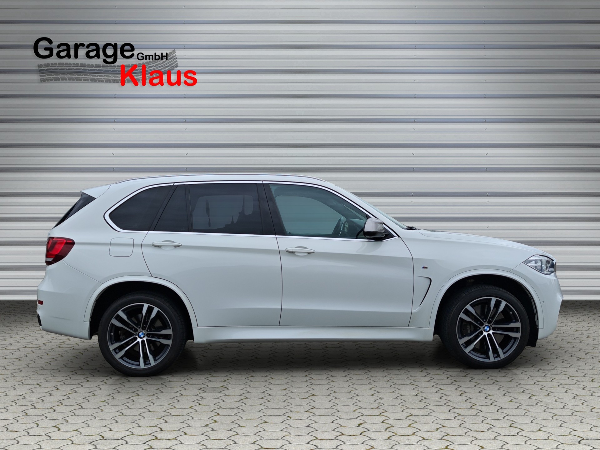 BMW X5 xDrive M50d Steptronic-image-6