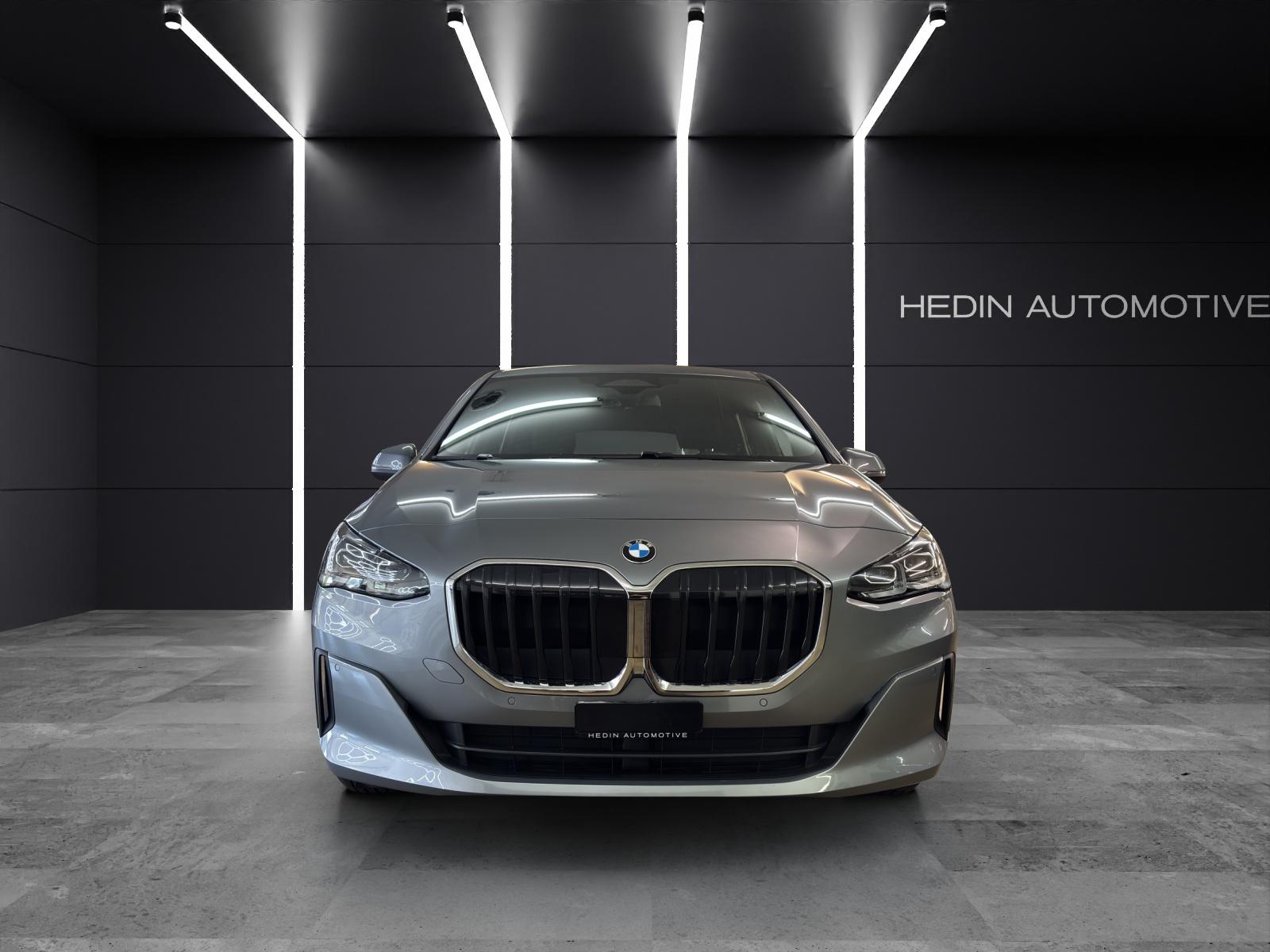 BMW 218i Active Tourer-image-7