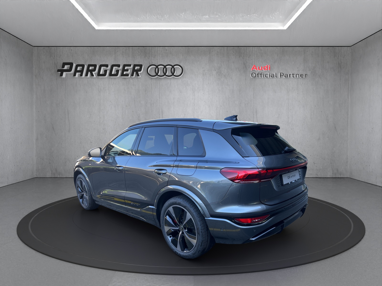 AUDI Q6 e-tron quattro-image-4