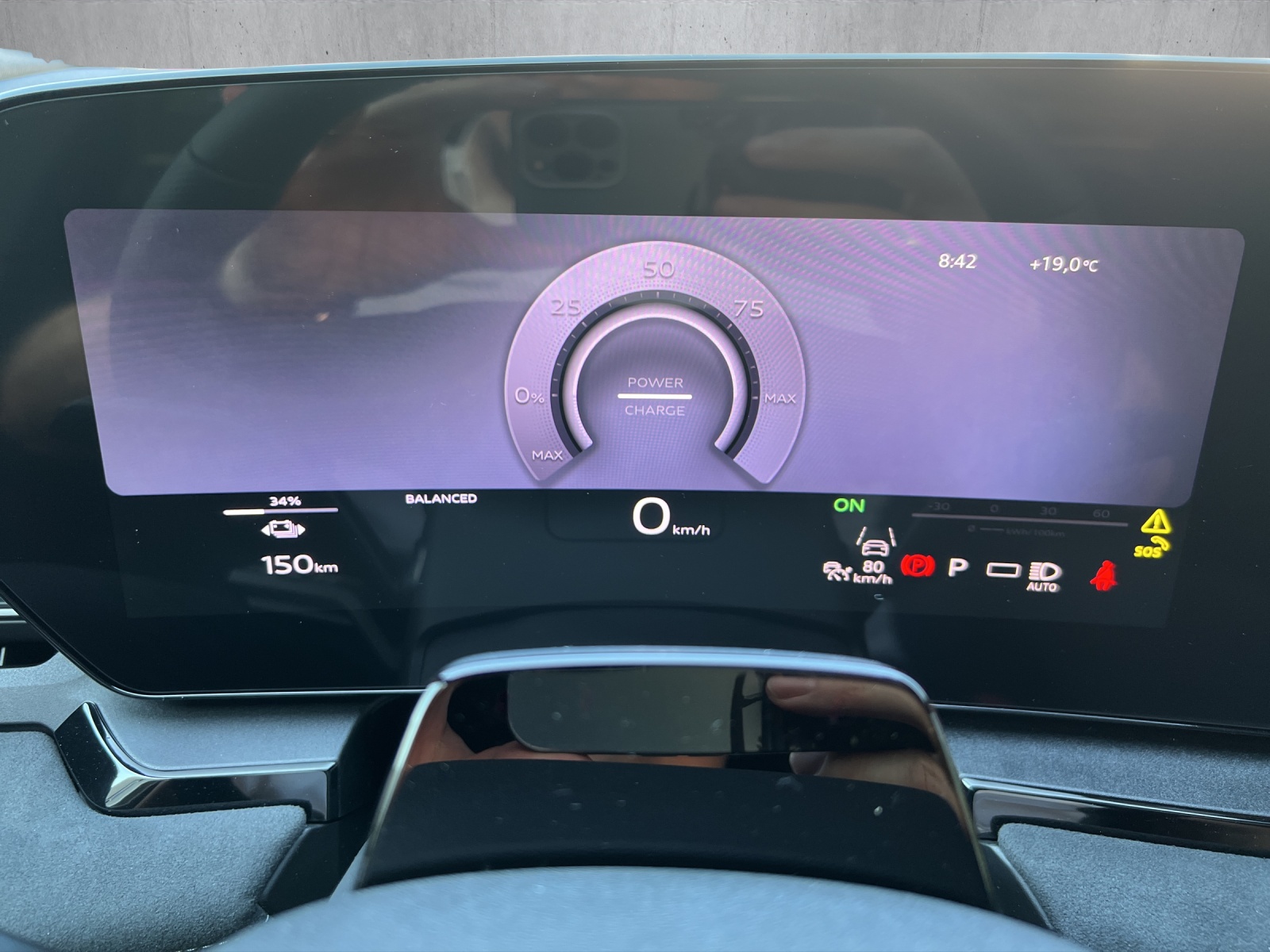 AUDI Q6 e-tron quattro-image-10