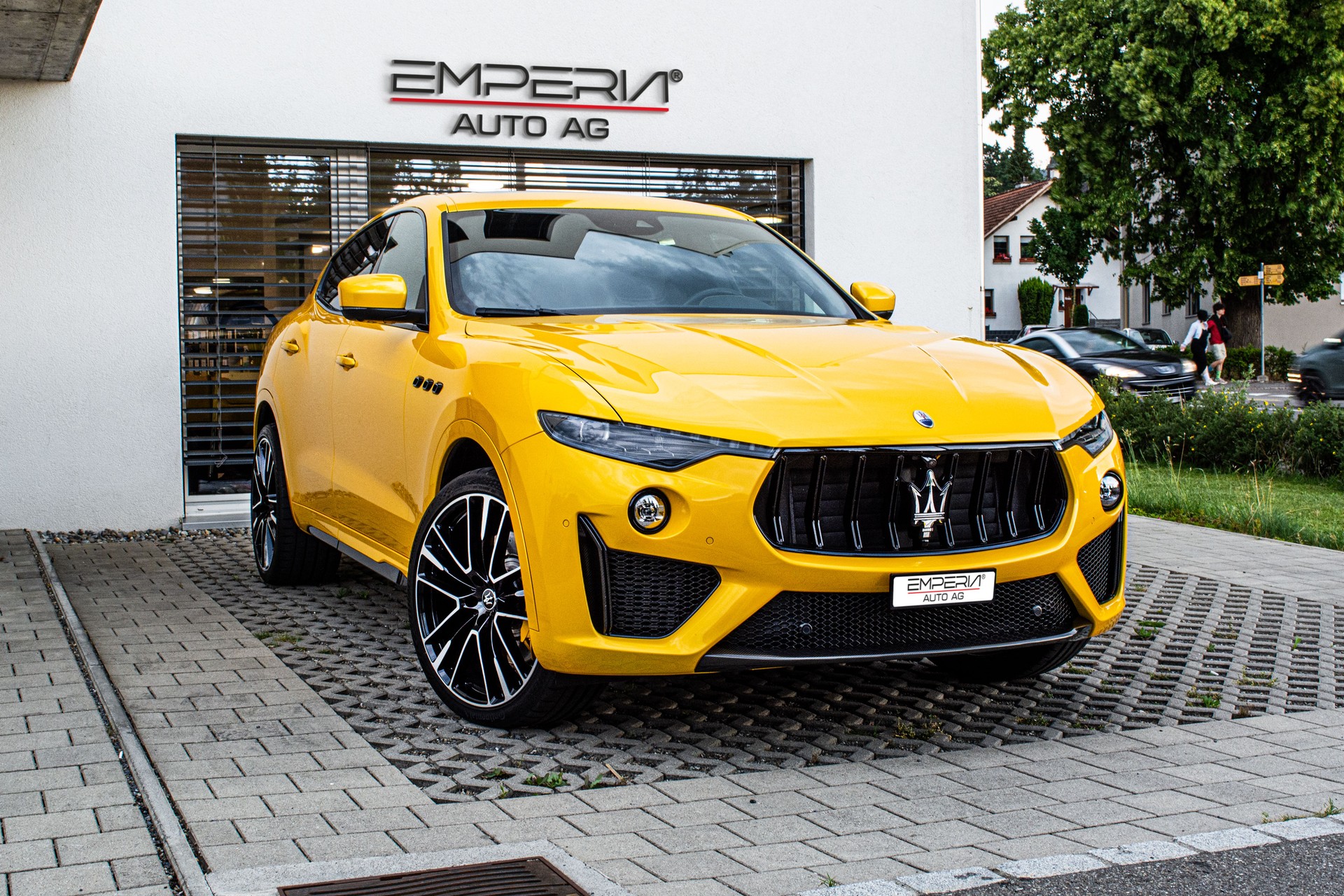 MASERATI Levante 3.8 V8 Trofeo Q4 Launch Edition "1 of 100"-image-0